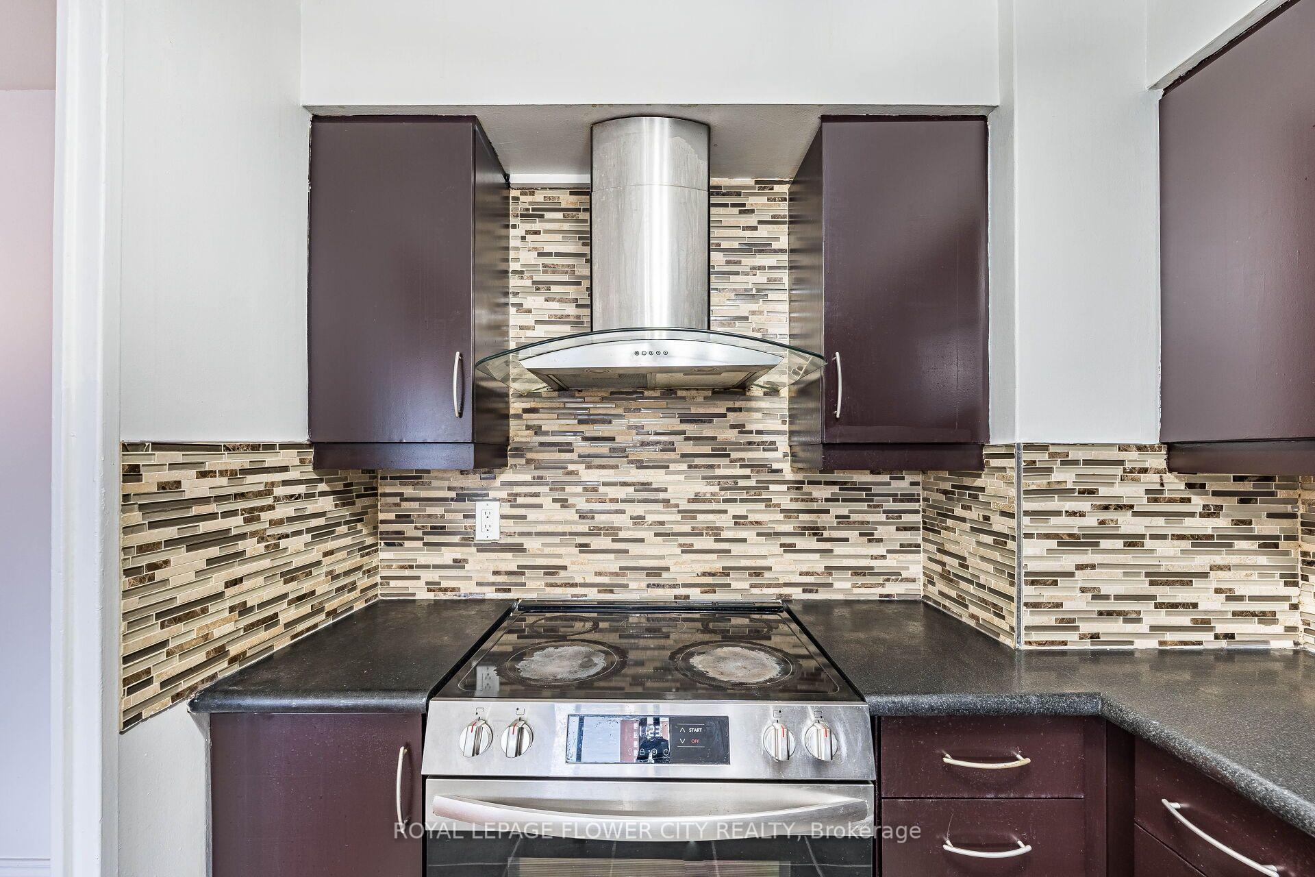 Photo 21 of Unit 413, 455 Sentinel Road, North York, York University Heights — HOMEH