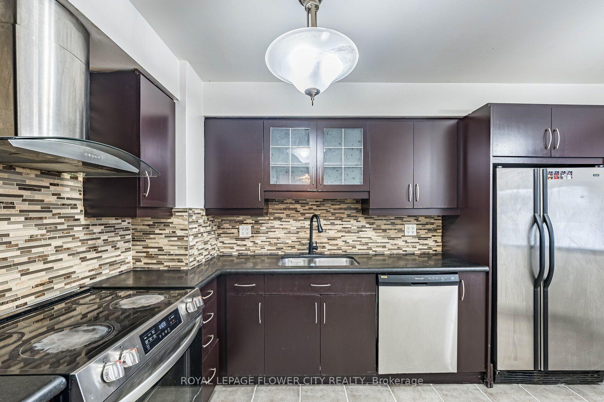 Photo 25 of Unit 413, 455 Sentinel Road, North York, York University Heights — HOMEH
