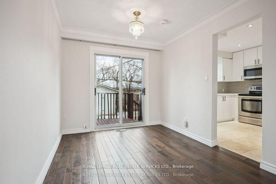 Photo 6 of 256 Zelda Crescent, Richmond Hill, Crosby — HOMEH