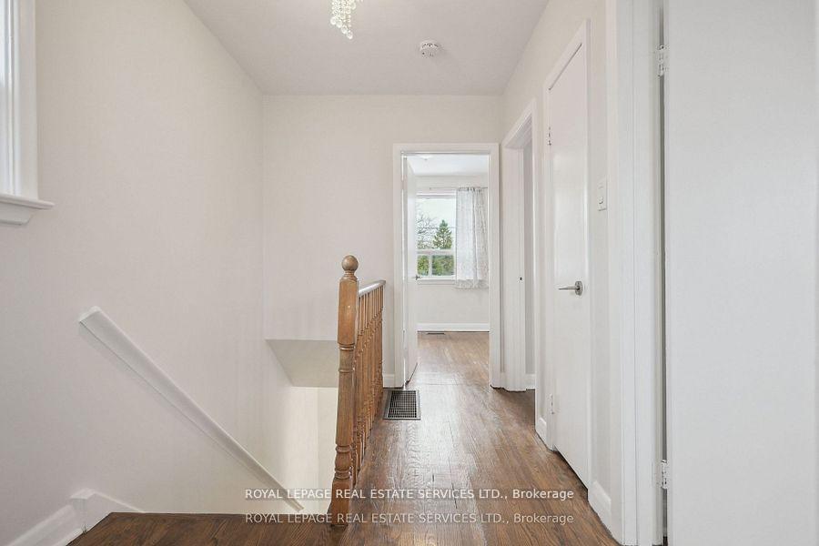 Photo 11 of 256 Zelda Crescent, Richmond Hill, Crosby — HOMEH