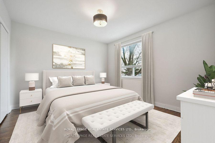 Photo 12 of 256 Zelda Crescent, Richmond Hill, Crosby — HOMEH