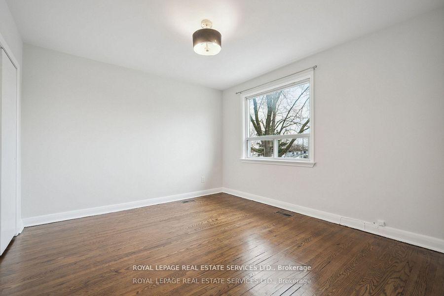 Photo 13 of 256 Zelda Crescent, Richmond Hill, Crosby — HOMEH