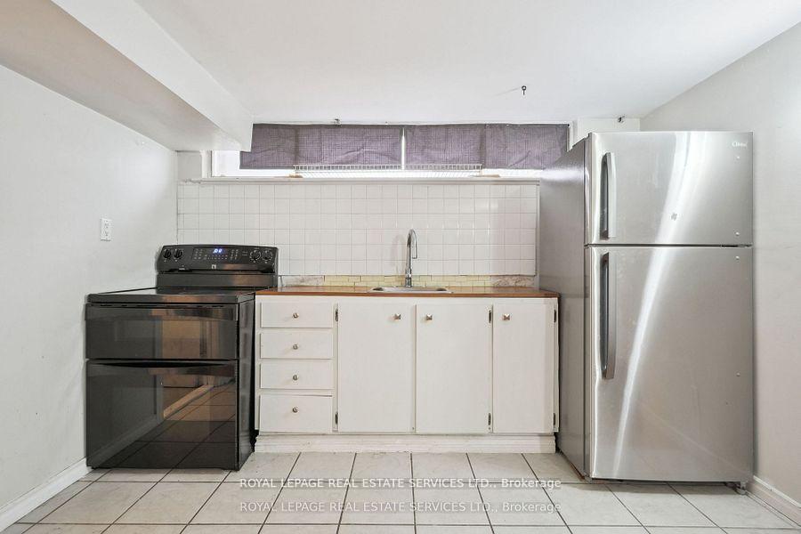 Photo 22 of 256 Zelda Crescent, Richmond Hill, Crosby — HOMEH