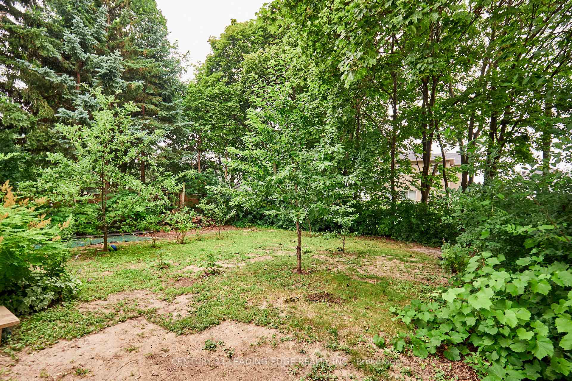 Photo 4 of 16 McCowan Road, Scarborough, Cliffcrest — HOMEH