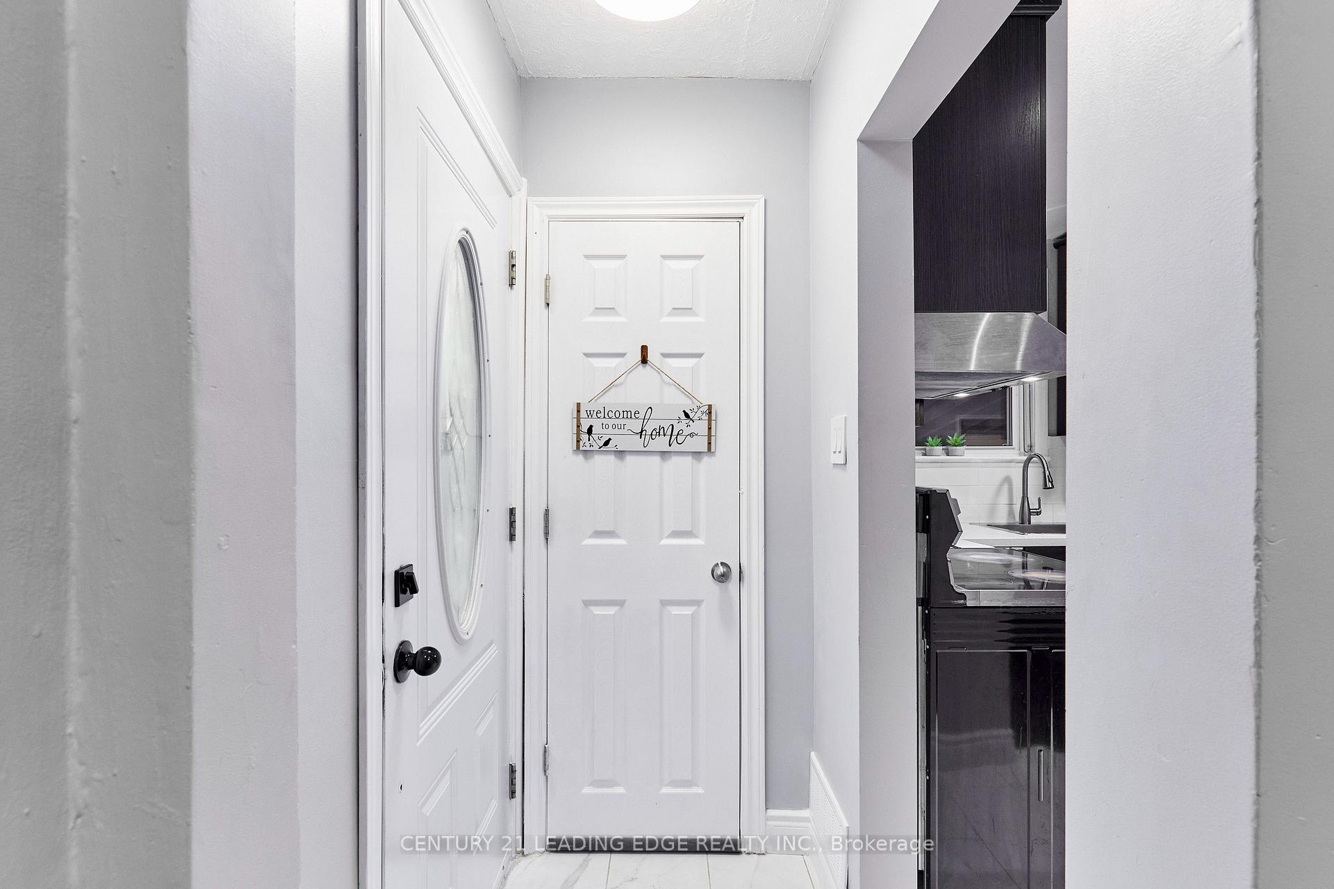 Photo 5 of 16 McCowan Road, Scarborough, Cliffcrest — HOMEH