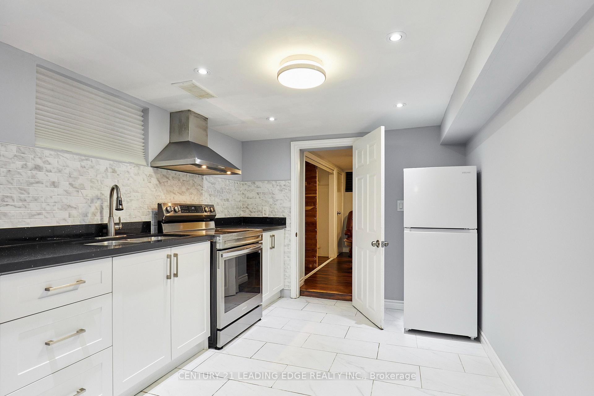 Photo 28 of 16 McCowan Road, Scarborough, Cliffcrest — HOMEH