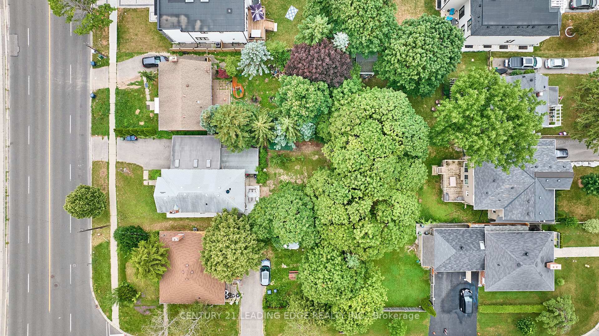 Photo 35 of 16 McCowan Road, Scarborough, Cliffcrest — HOMEH