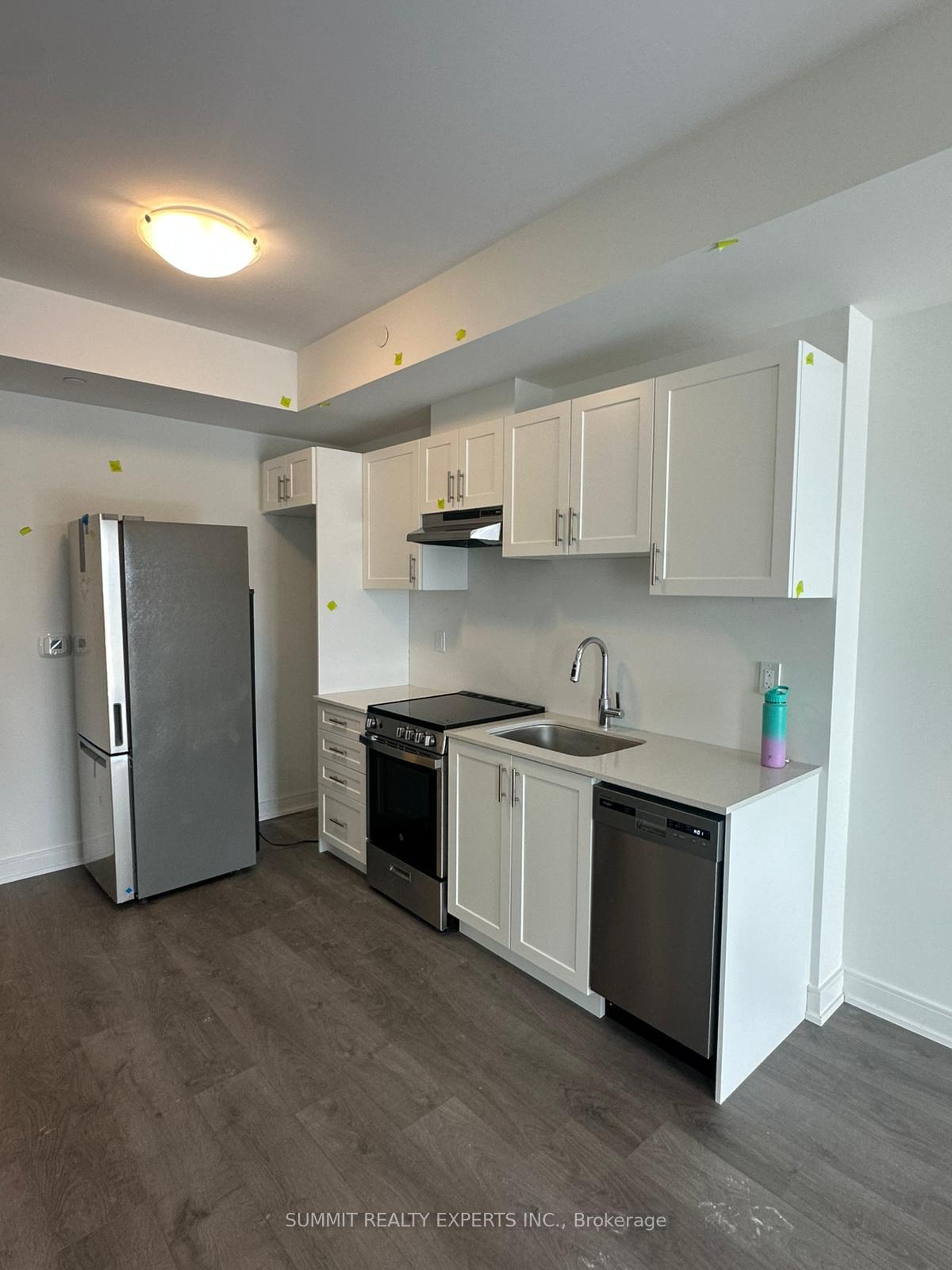Photo 11 of Unit 1002, 715 Davis Drive, Newmarket, Huron Heights-Leslie Valley — HOMEH