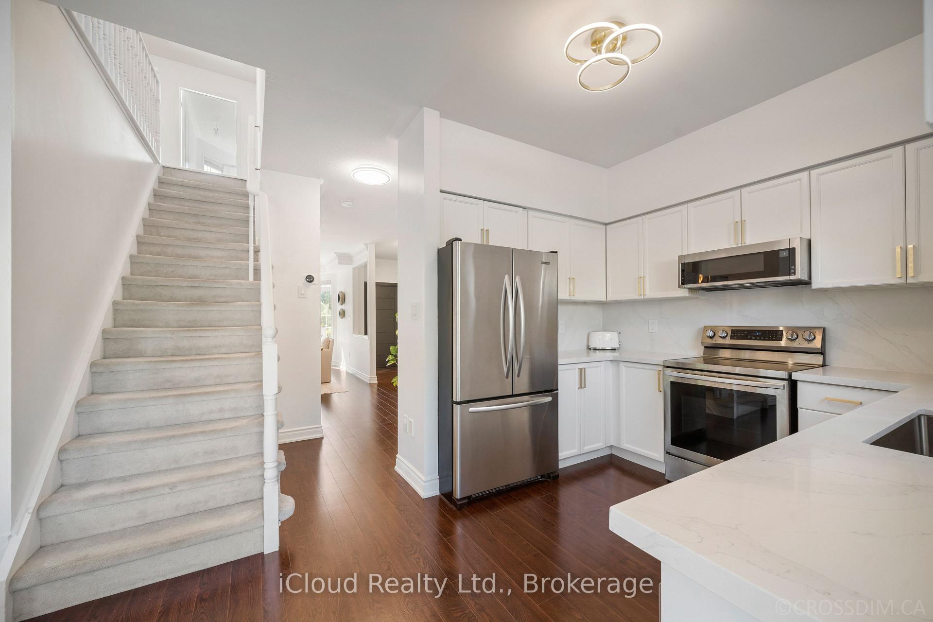 Photo 14 of 60 Tuscana Boulevard, Vaughan, Patterson — HOMEH