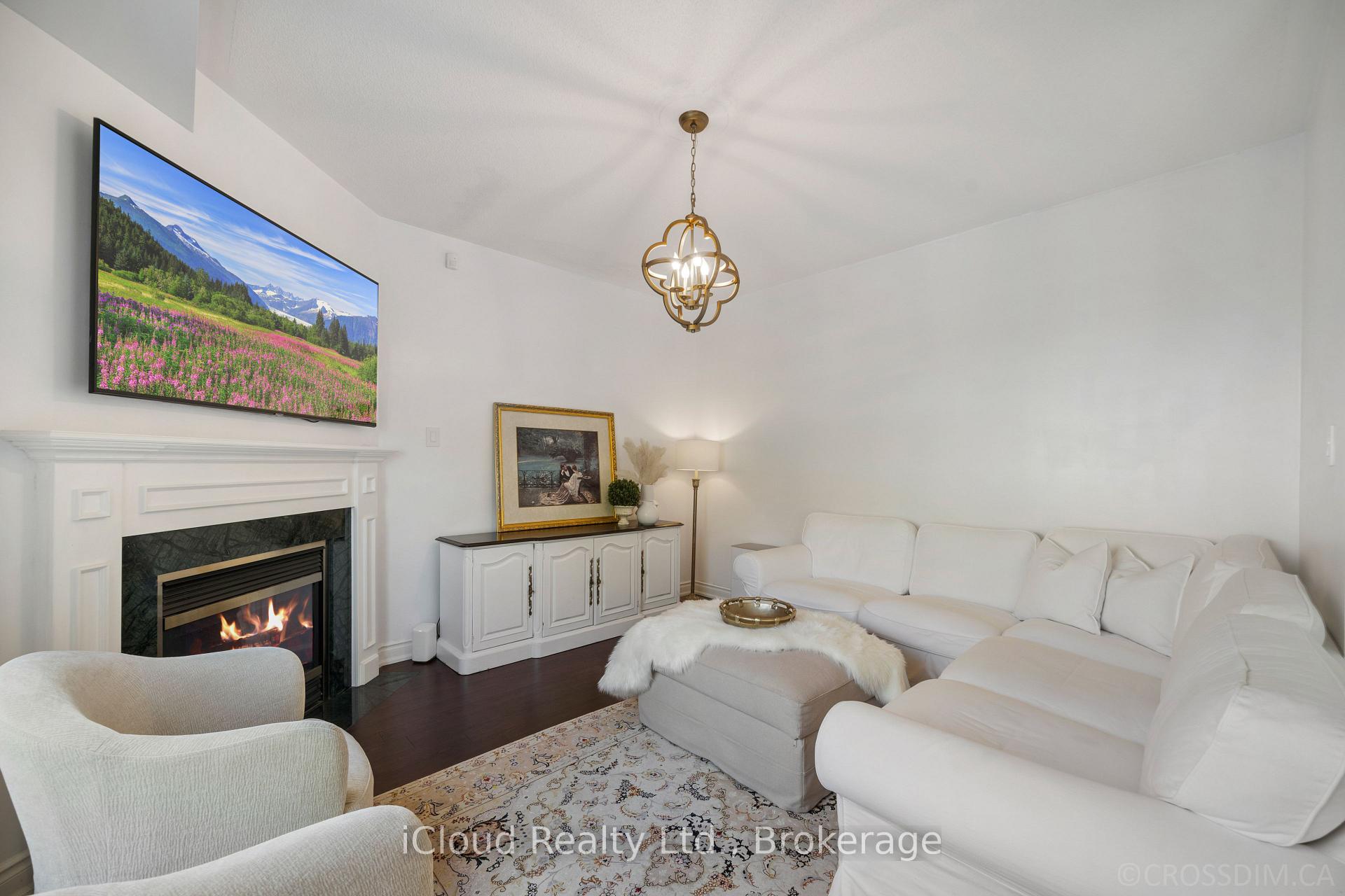 Photo 17 of 60 Tuscana Boulevard, Vaughan, Patterson — HOMEH