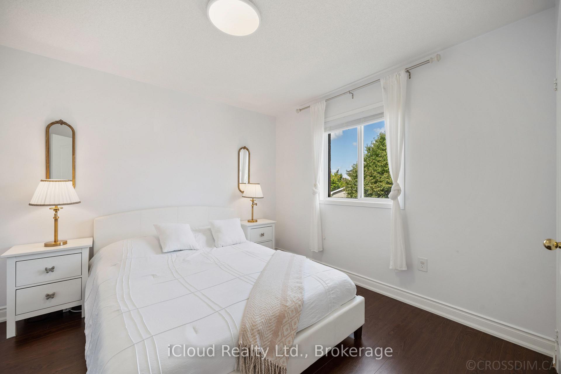 Photo 32 of 60 Tuscana Boulevard, Vaughan, Patterson — HOMEH