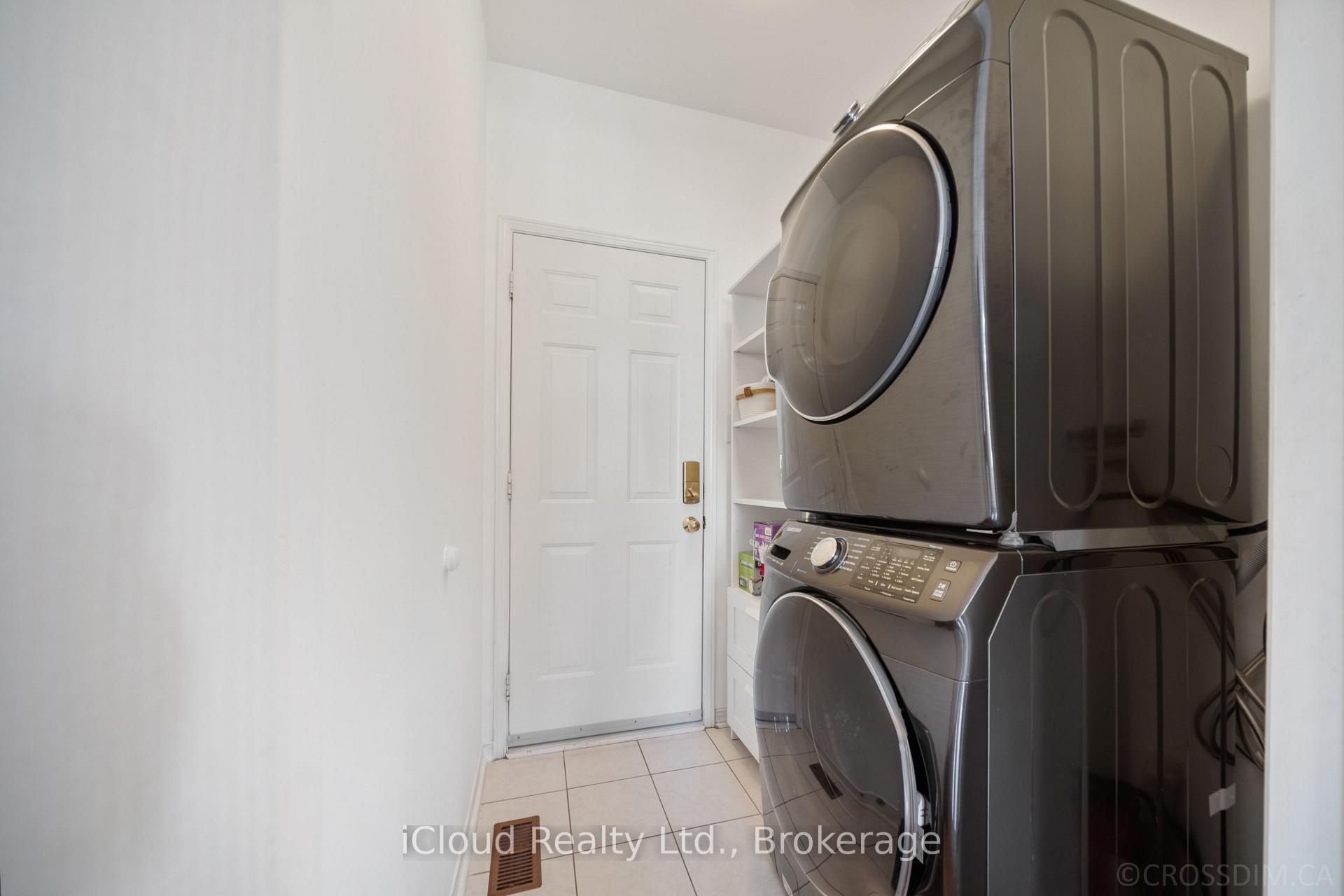 Photo 33 of 60 Tuscana Boulevard, Vaughan, Patterson — HOMEH