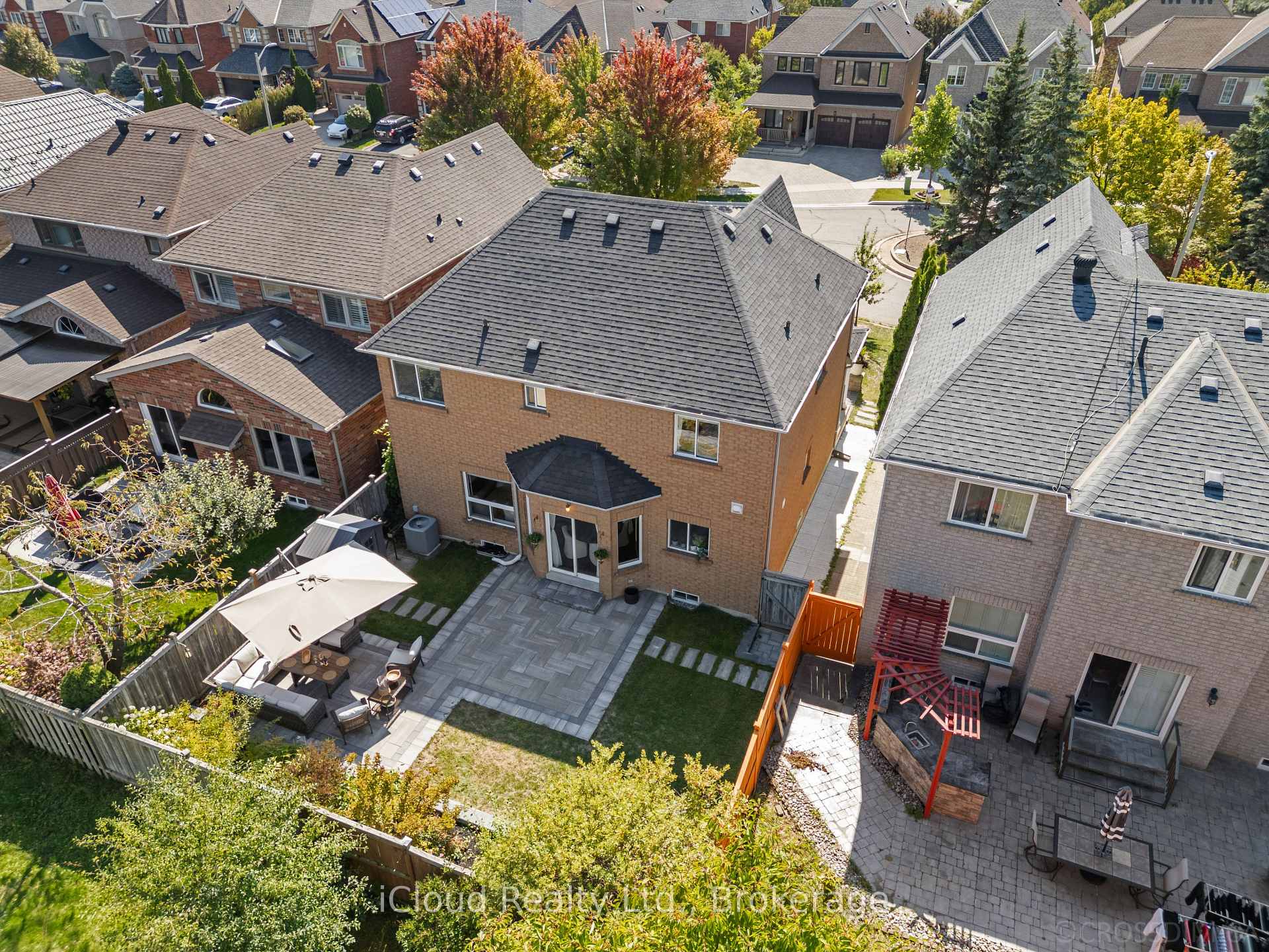 Photo 36 of 60 Tuscana Boulevard, Vaughan, Patterson — HOMEH