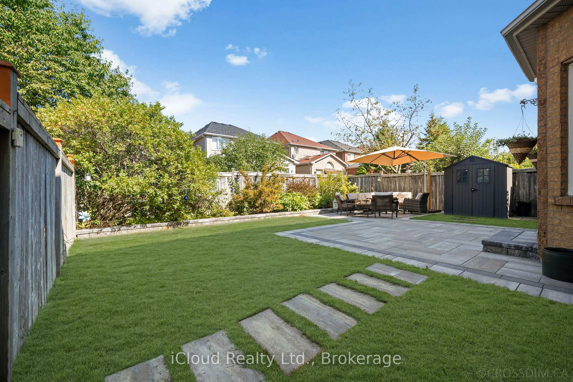 Photo 38 of 60 Tuscana Boulevard, Vaughan, Patterson — HOMEH