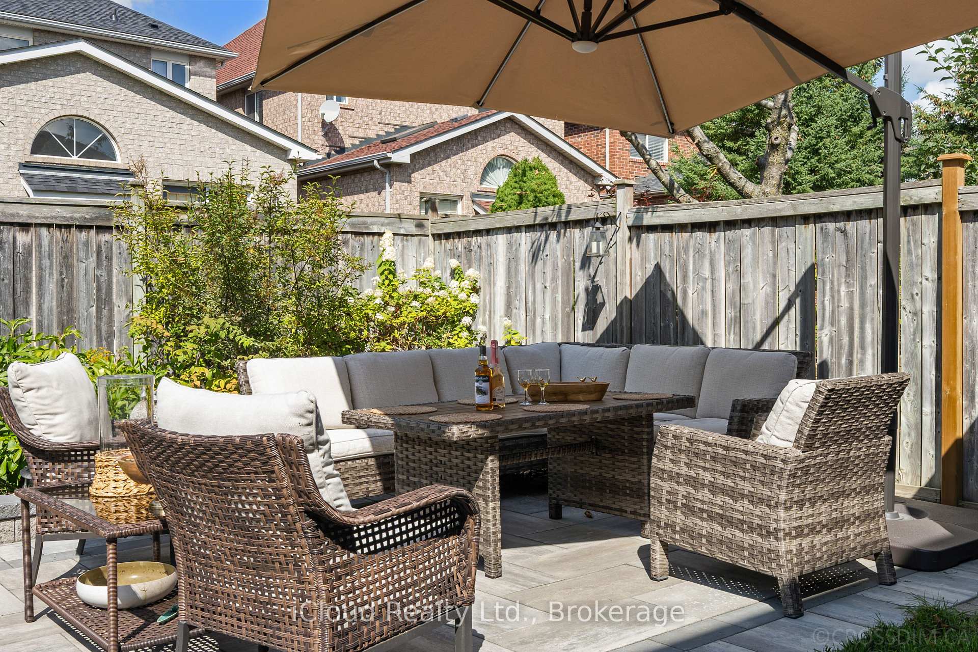 Photo 42 of 60 Tuscana Boulevard, Vaughan, Patterson — HOMEH