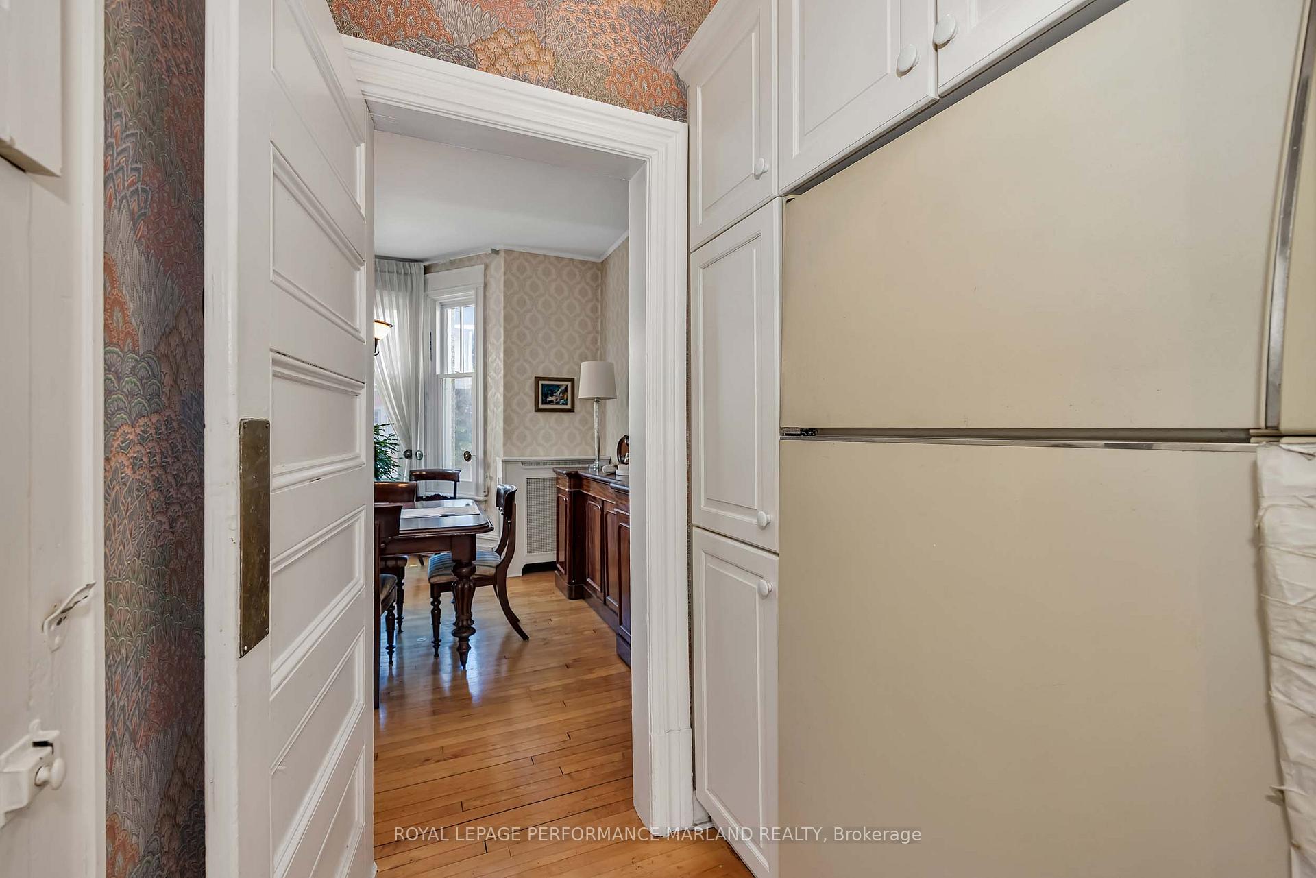 Photo 12 of 35 Wilton Crescent, Ottawa, Glebe — HOMEH