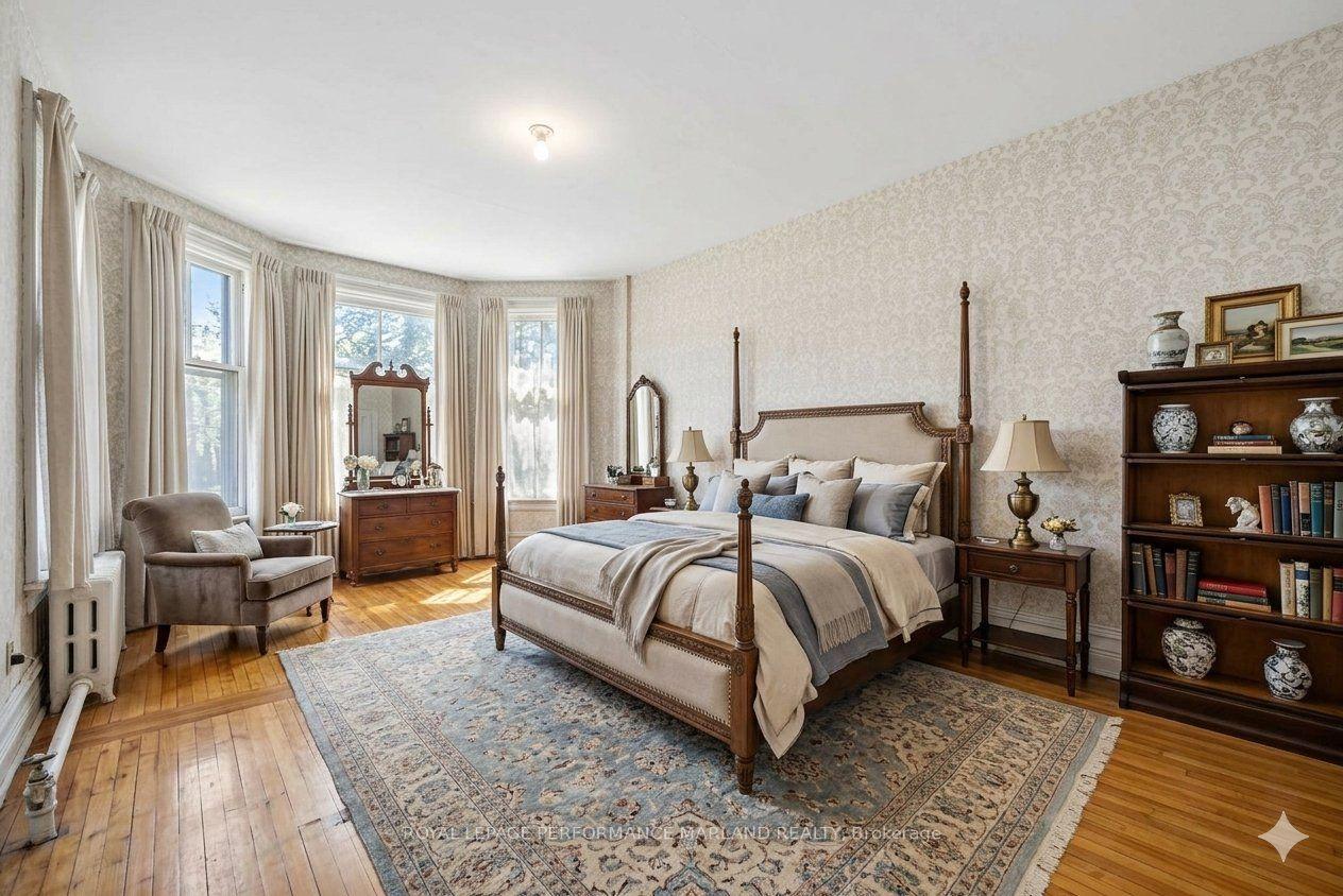 Photo 21 of 35 Wilton Crescent, Ottawa, Glebe — HOMEH