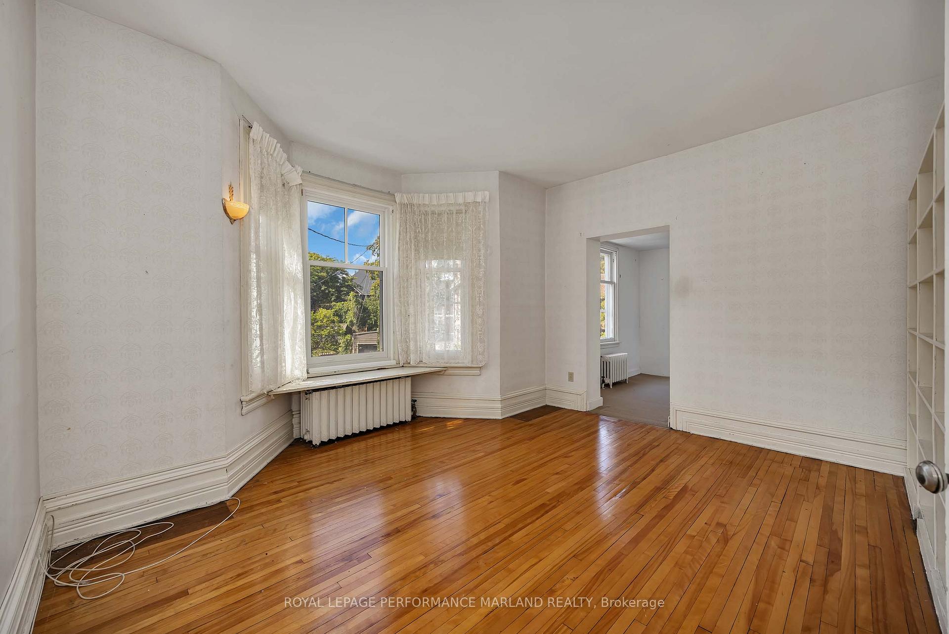Photo 23 of 35 Wilton Crescent, Ottawa, Glebe — HOMEH