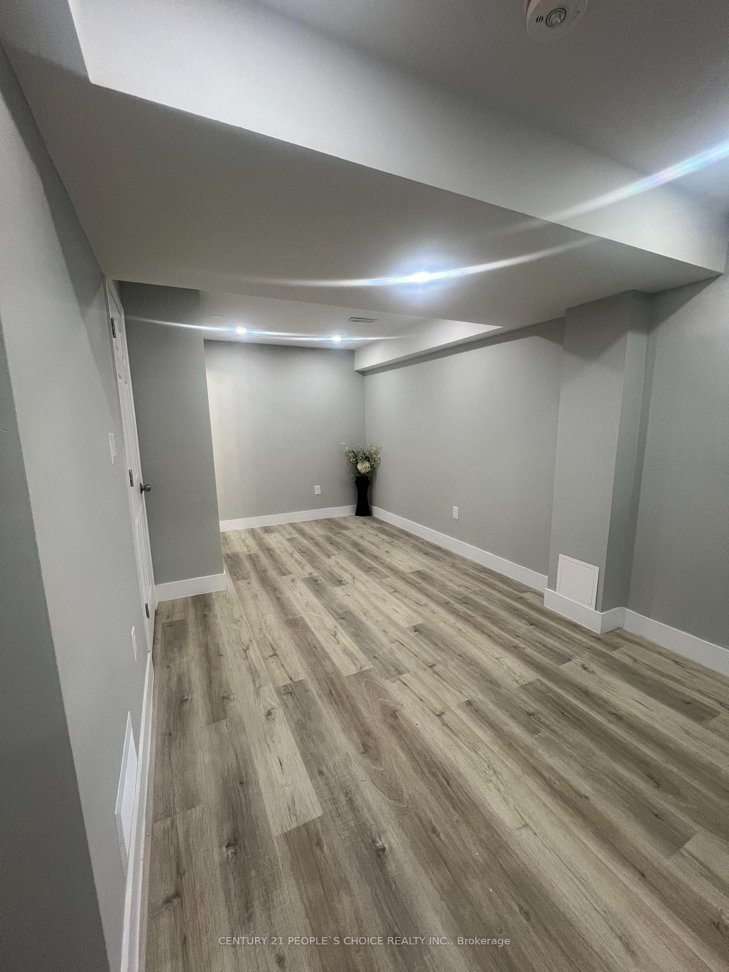 Photo 3 of Unit Lower, 27 Callandar Road, Brampton, Northwest Brampton — HOMEH