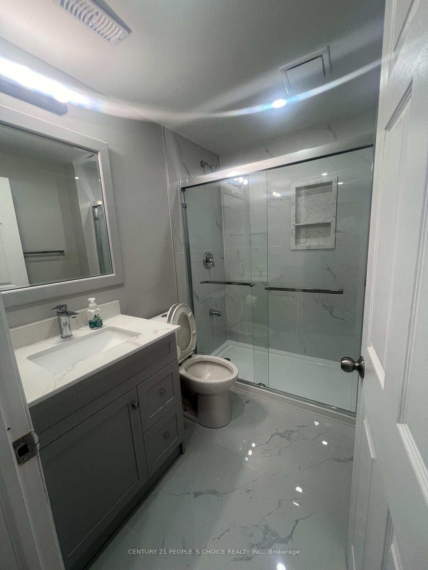 Photo 4 of Unit Lower, 27 Callandar Road, Brampton, Northwest Brampton — HOMEH