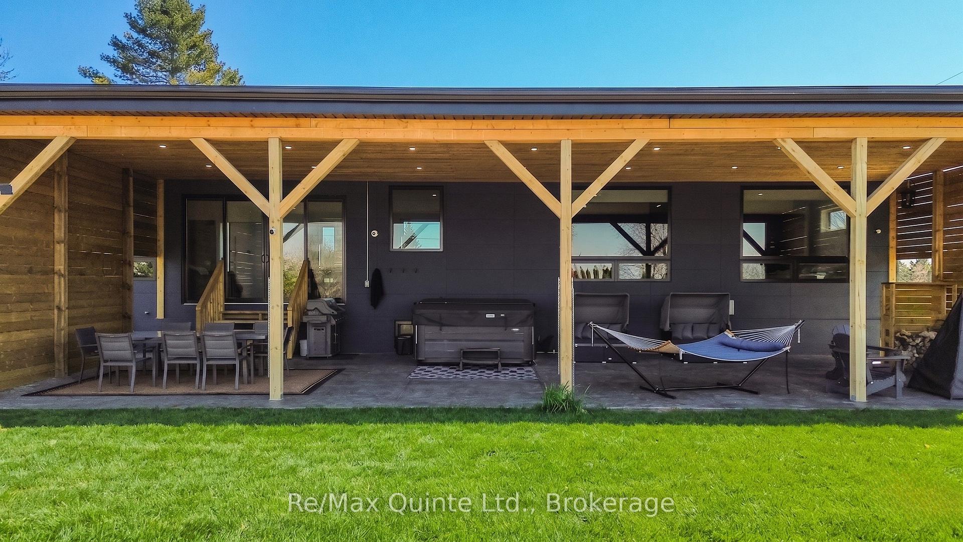 Photo 7 of 2528 County Road 3, Prince Edward County, Ameliasburg Ward — HOMEH