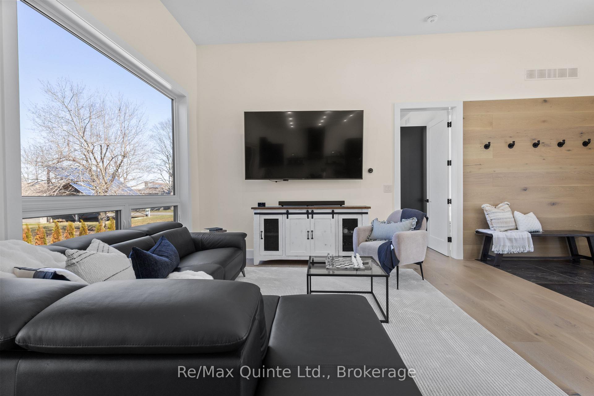 Photo 17 of 2528 County Road 3, Prince Edward County, Ameliasburg Ward — HOMEH