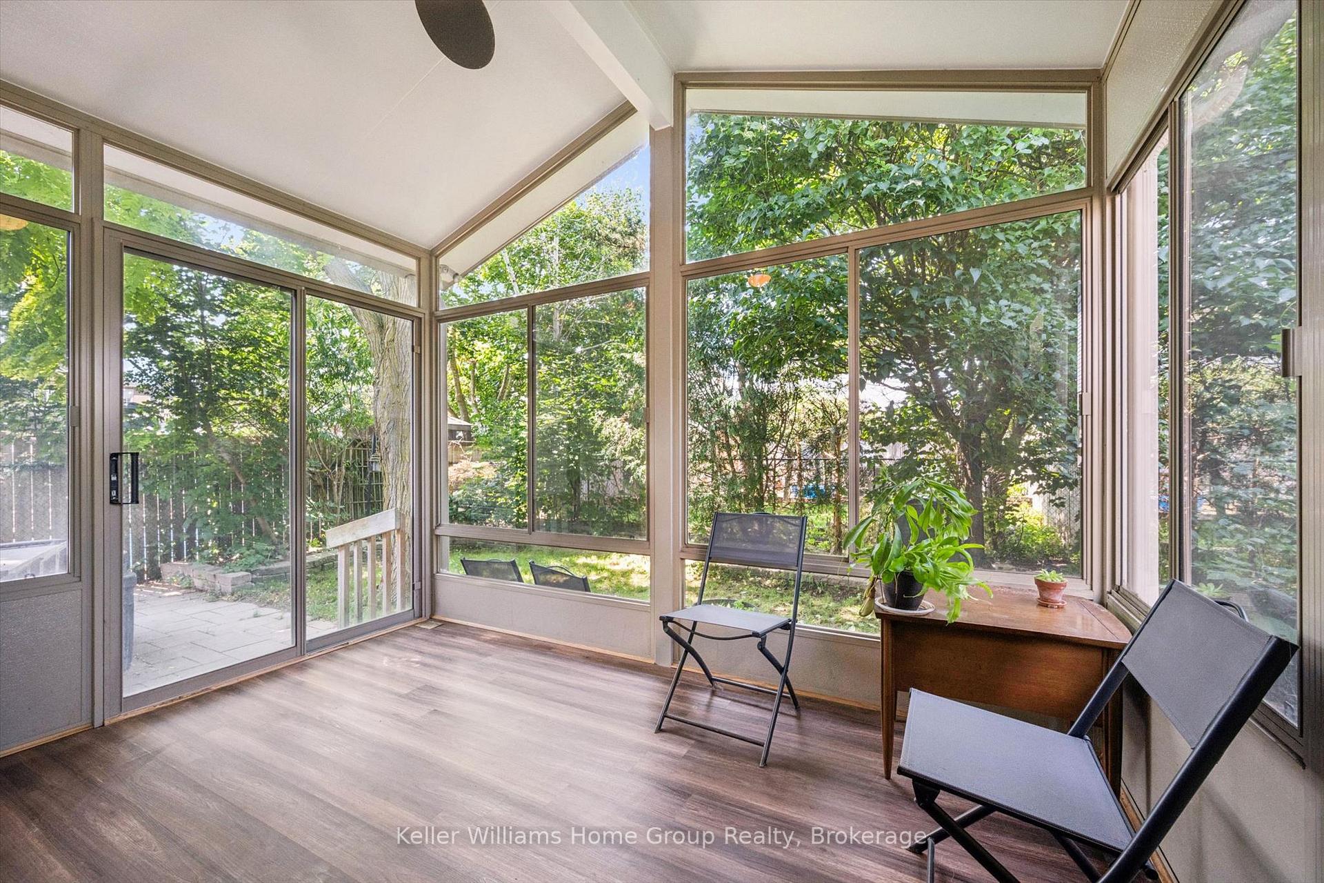 Photo 18 of 28 Peglar Crescent, Centre Wellington, Fergus — HOMEH