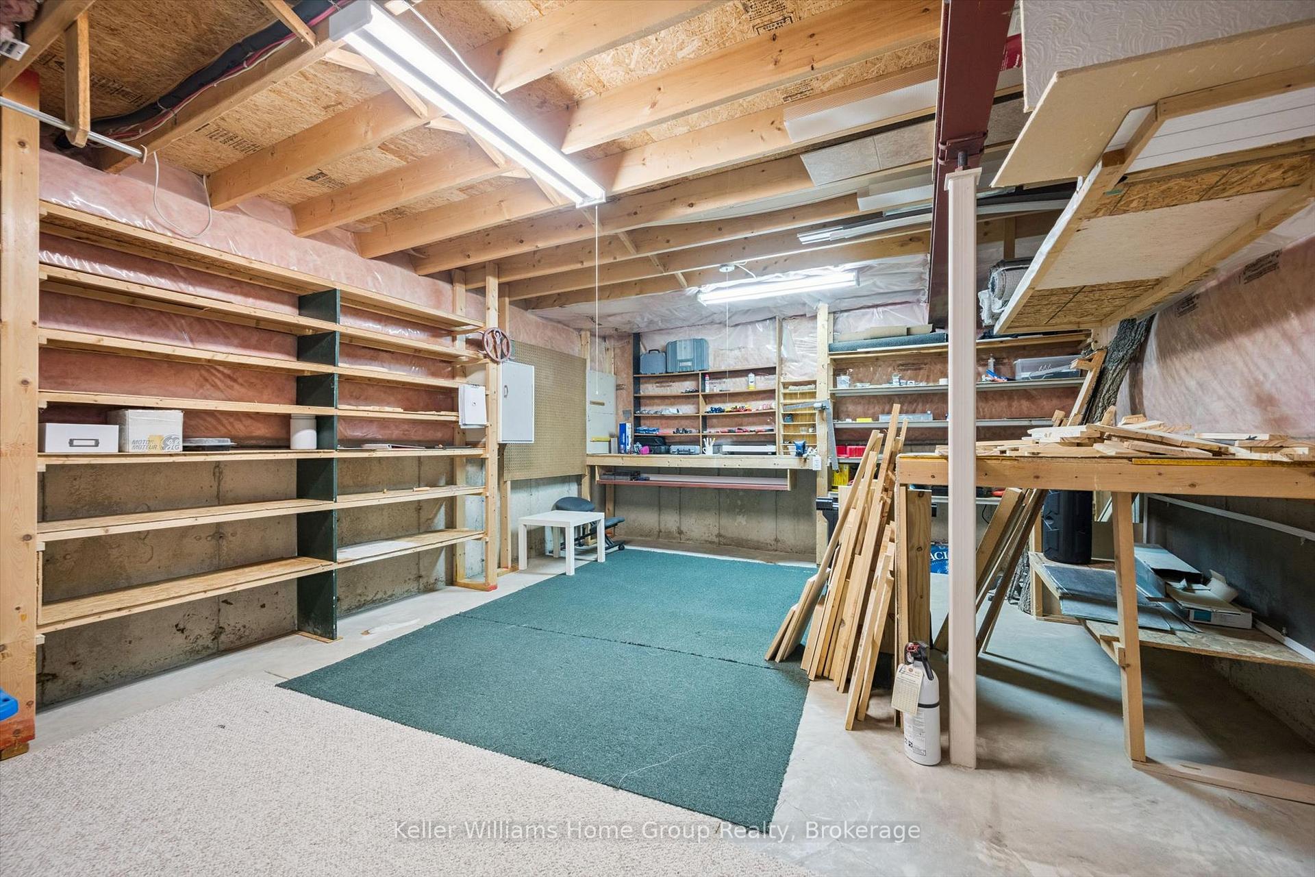 Photo 31 of 28 Peglar Crescent, Centre Wellington, Fergus — HOMEH