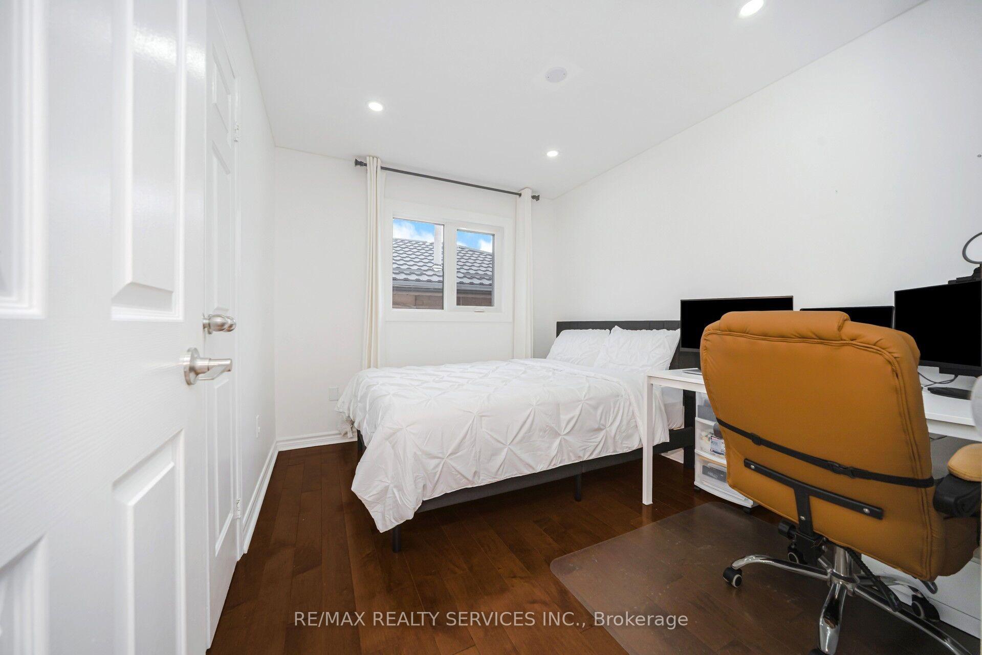 Photo 27 of 19 Wayne Nicol Drive, Brampton, Northwood Park — HOMEH
