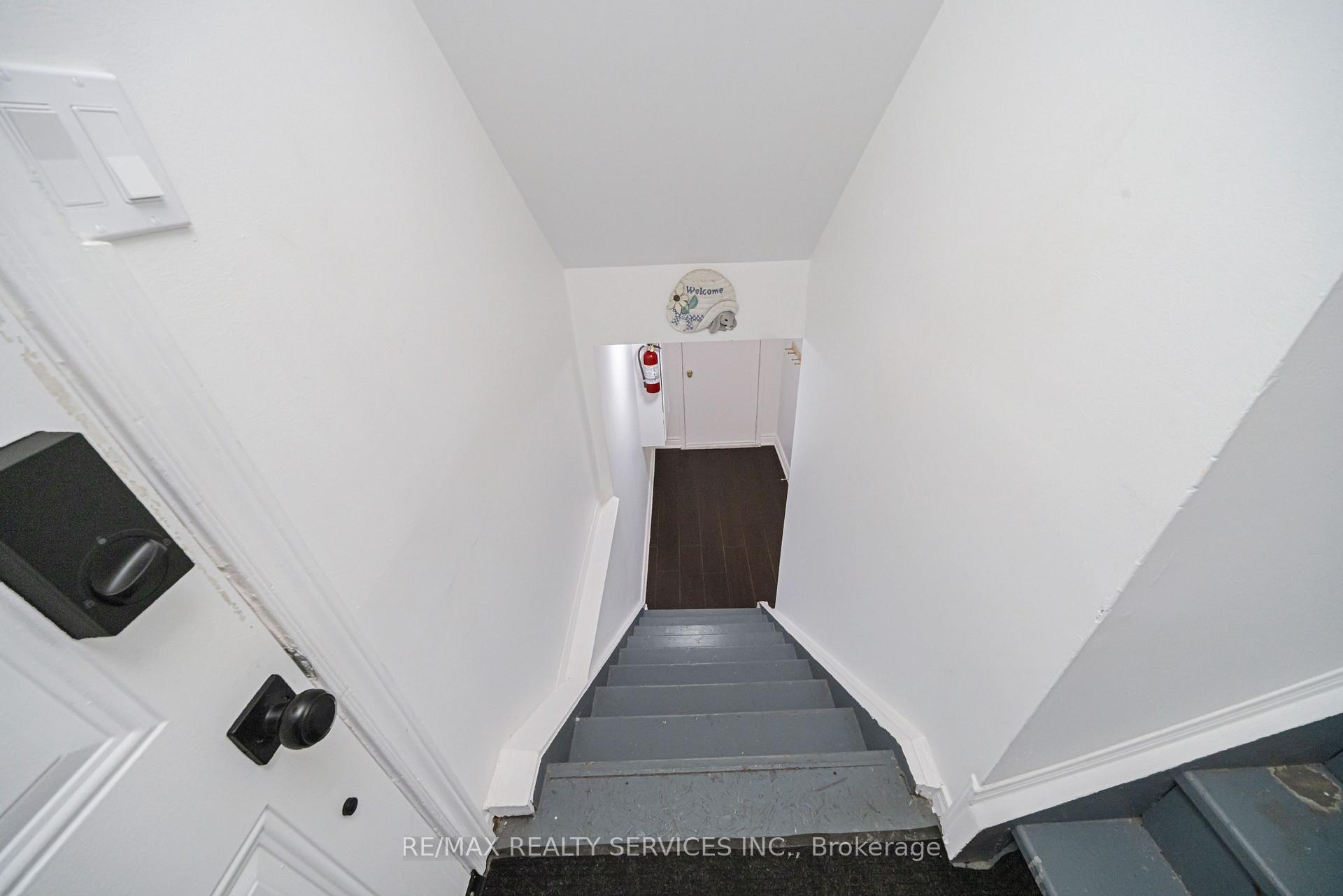 Photo 39 of 19 Wayne Nicol Drive, Brampton, Northwood Park — HOMEH