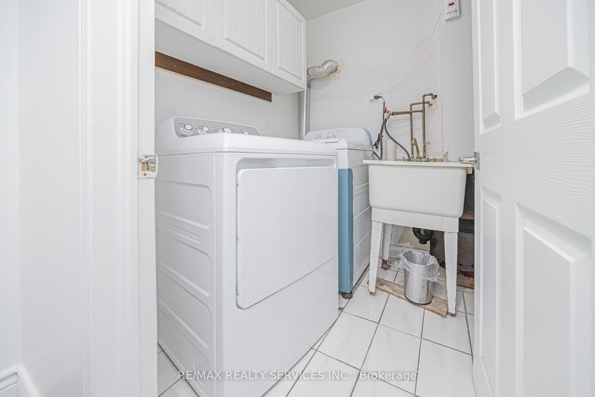 Photo 47 of 19 Wayne Nicol Drive, Brampton, Northwood Park — HOMEH