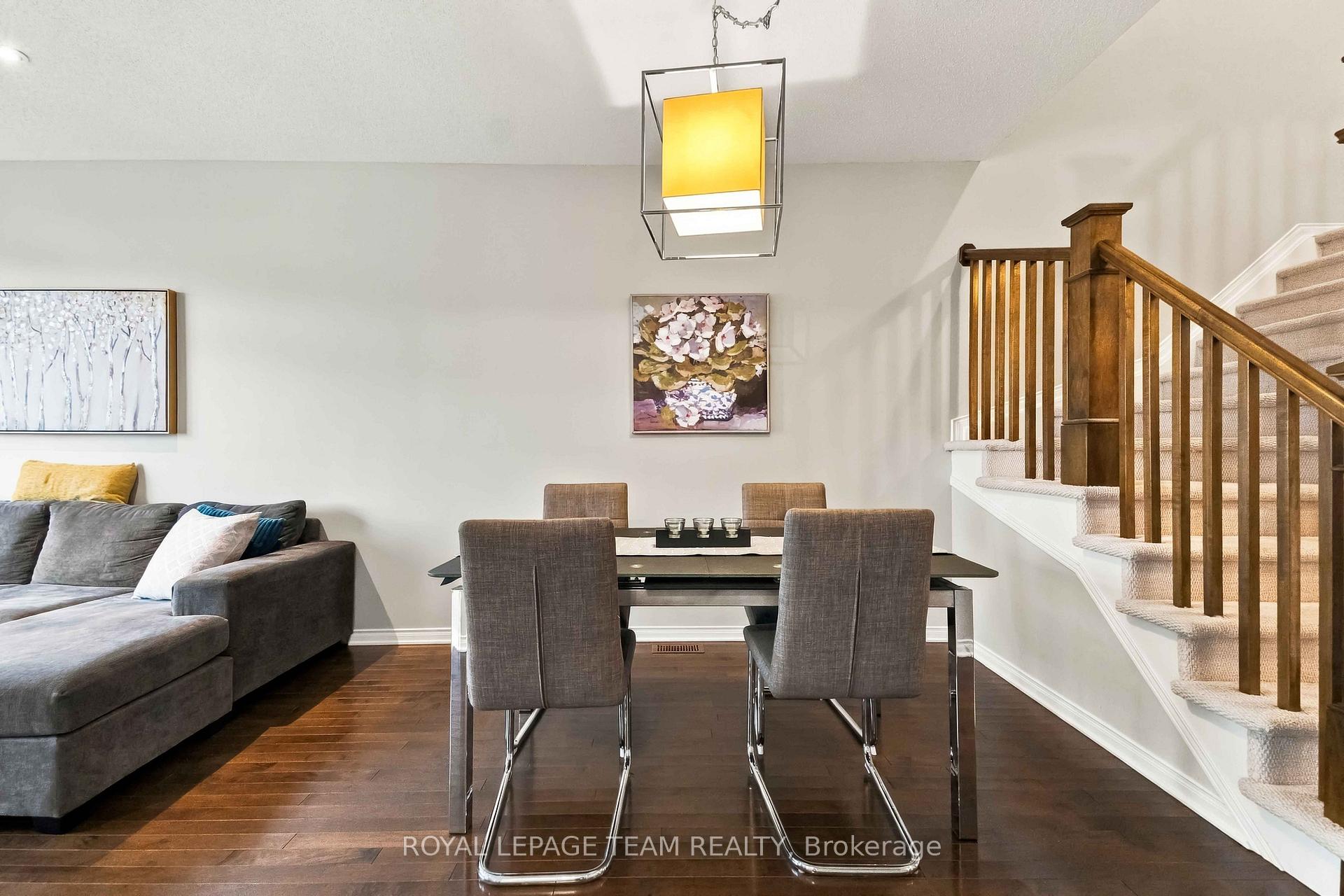 Photo 11 of 622 Pepperville Crescent, Ottawa, Kanata - Emerald Meadows/Trailwest — HOMEH