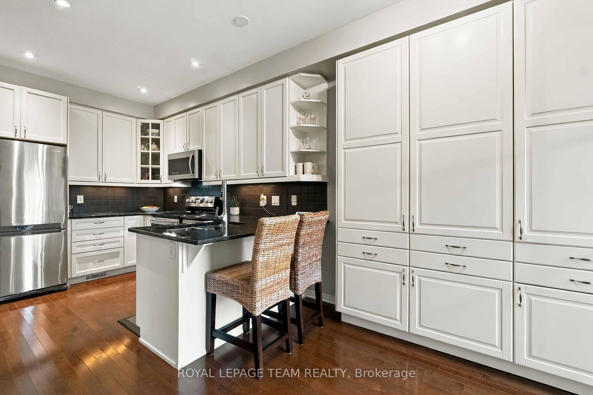 Photo 18 of 622 Pepperville Crescent, Ottawa, Kanata - Emerald Meadows/Trailwest — HOMEH