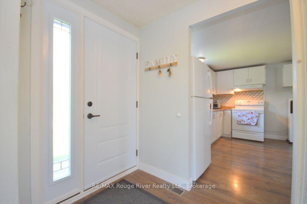 Photo 6 of 1084 Norman Crescent, Oshawa, Donevan — HOMEH