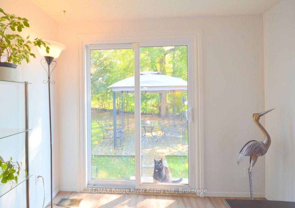Photo 14 of 1084 Norman Crescent, Oshawa, Donevan — HOMEH