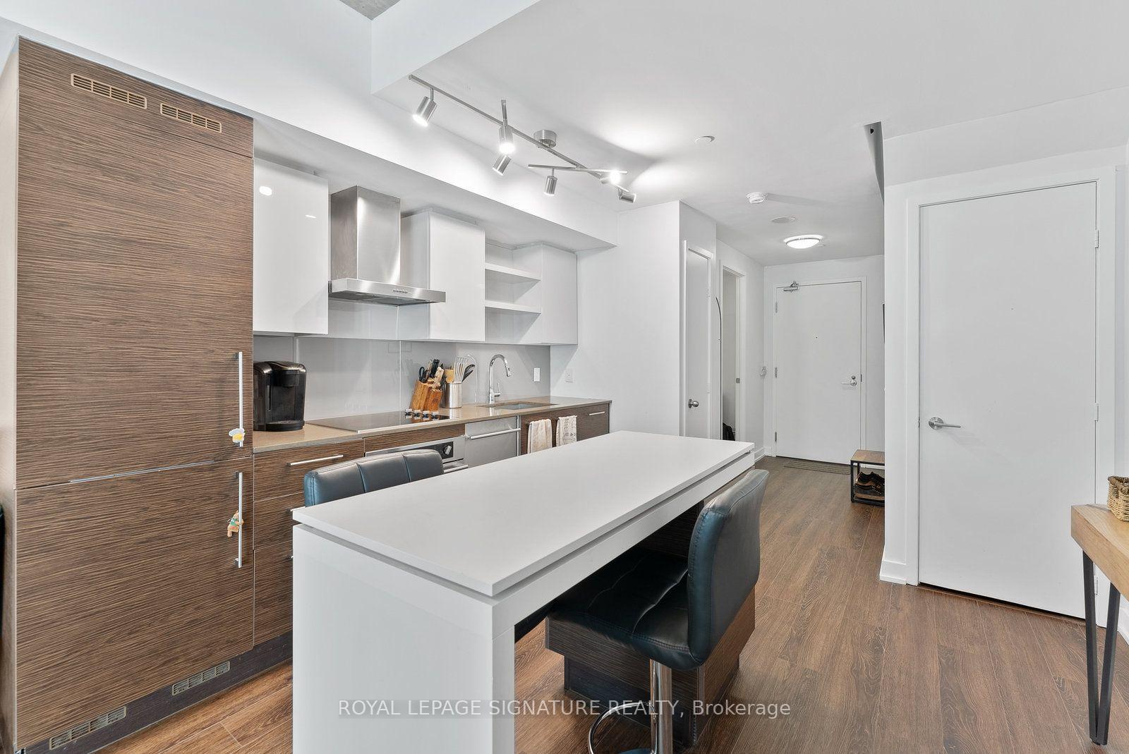 Photo 6 of Unit 333, 1030 King Street W, Toronto, Niagara — HOMEH