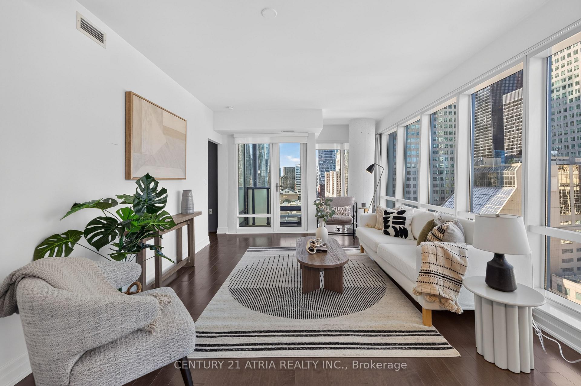 Photo 2 of Unit 1605, 8 The Esplanade, Toronto, Waterfront Communities — HOMEH
