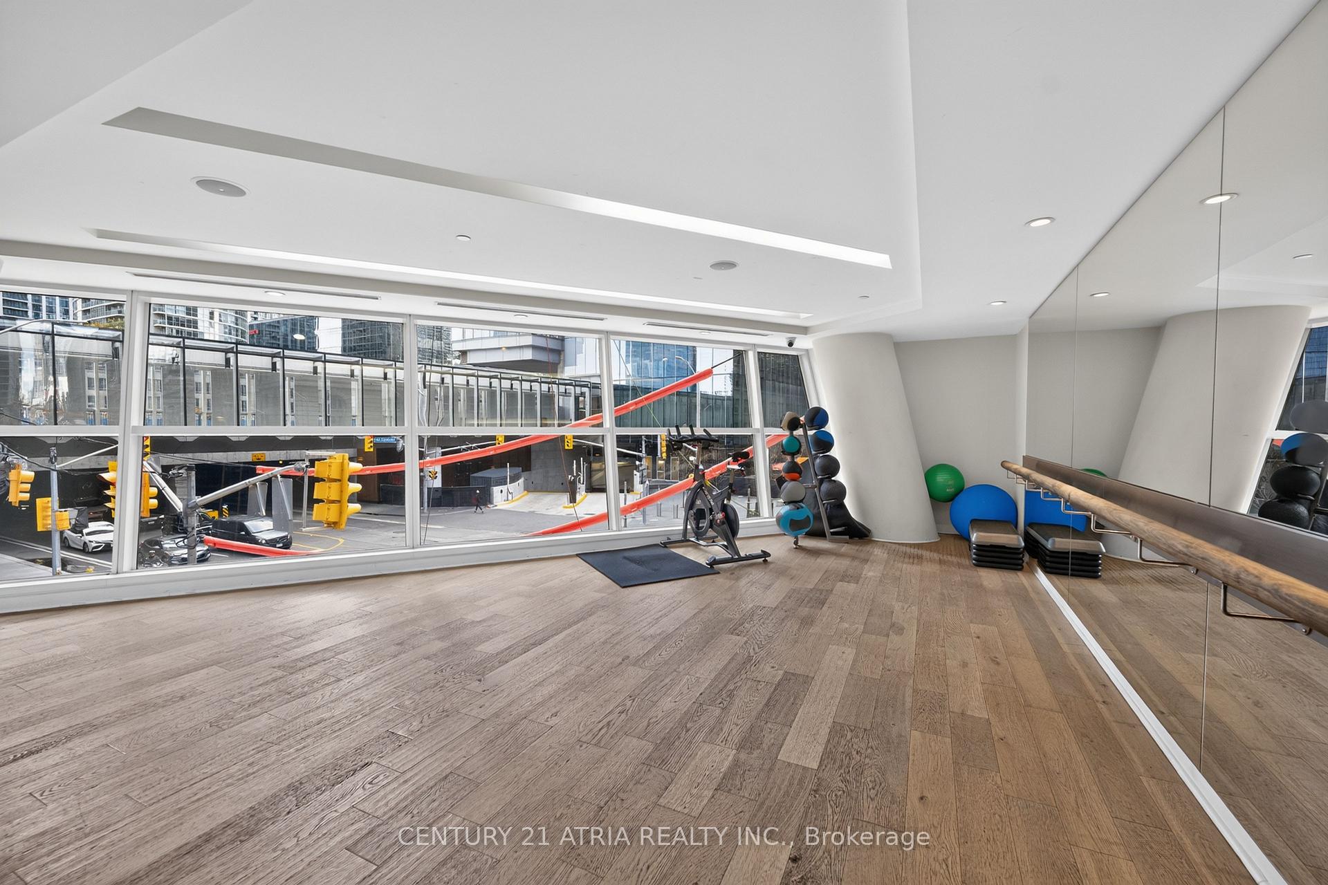 Photo 31 of Unit 1605, 8 The Esplanade, Toronto, Waterfront Communities — HOMEH