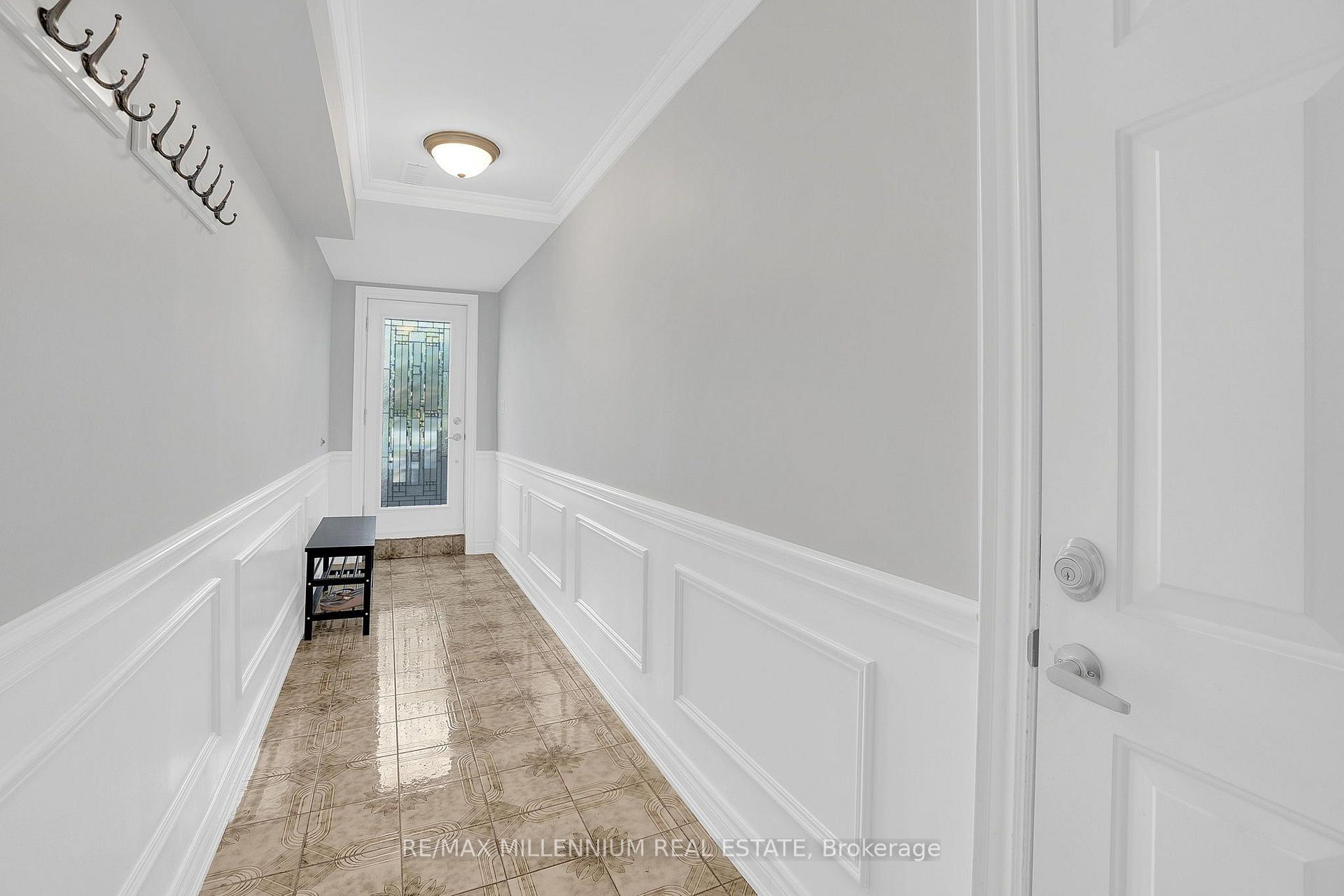 Photo 2 of Unit Lower, 99 Willis Road, Vaughan, East Woodbridge — HOMEH