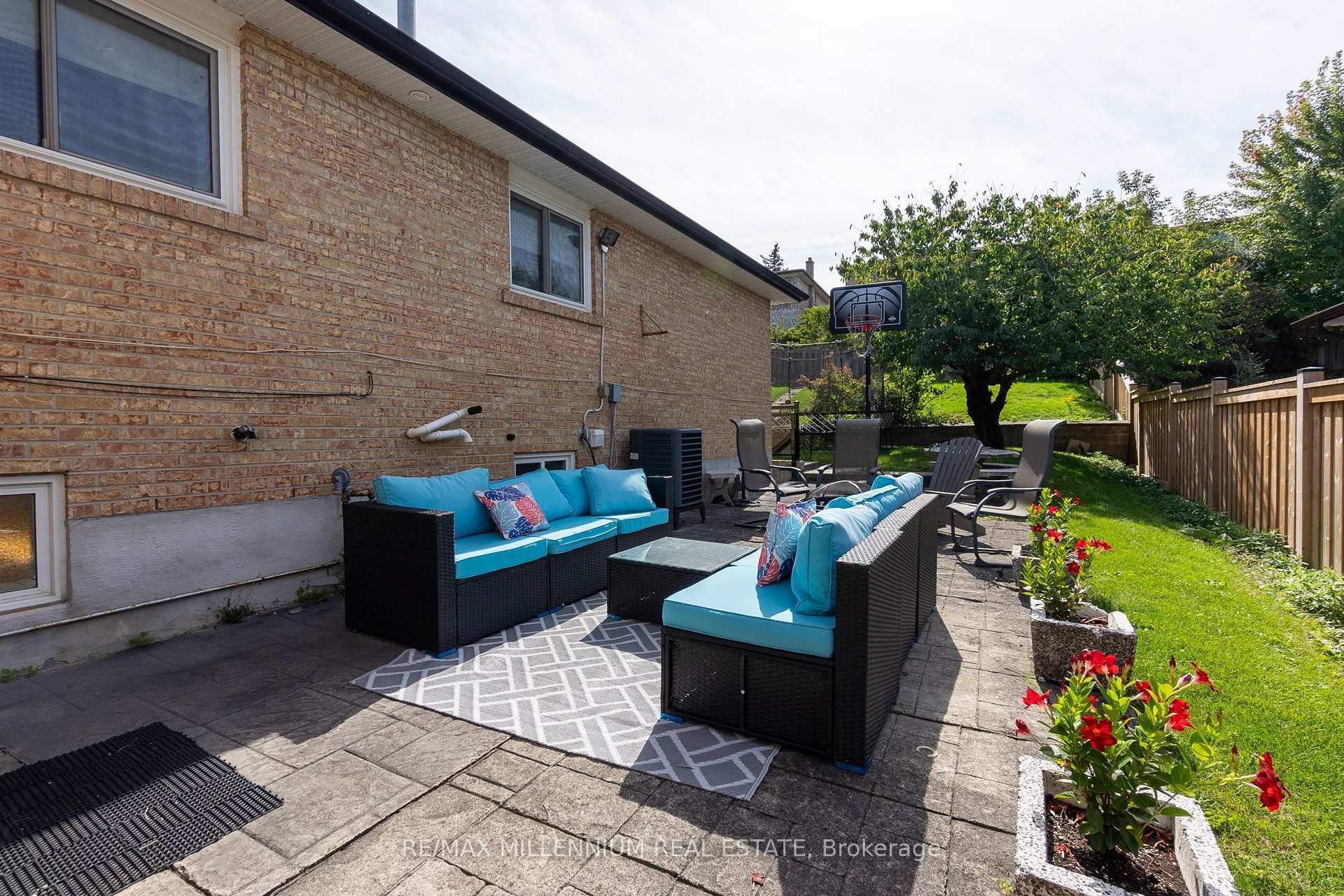 Photo 10 of Unit Lower, 99 Willis Road, Vaughan, East Woodbridge — HOMEH