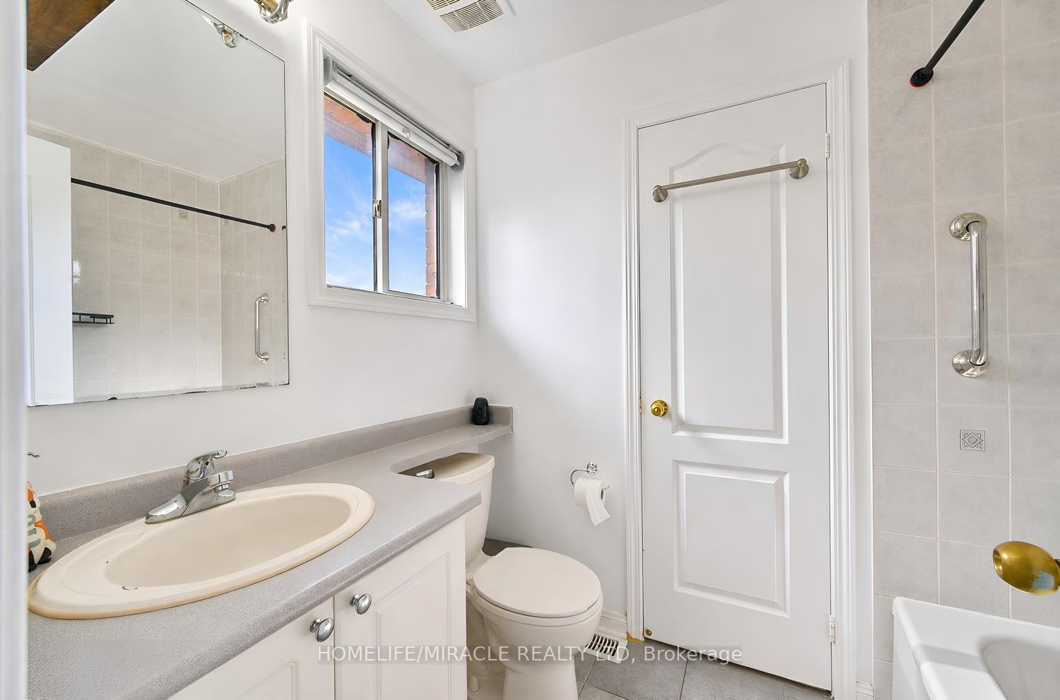 Photo 35 of 1552 Harwood Drive, Milton, Clarke — HOMEH