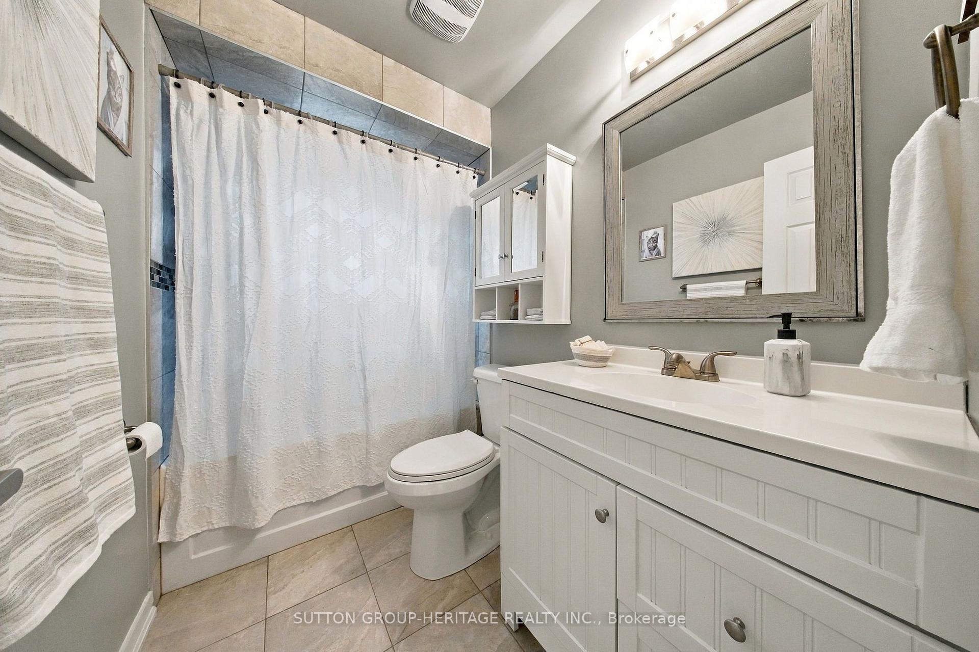 Photo 17 of 68 Hartsfield Drive, Clarington, Courtice — HOMEH