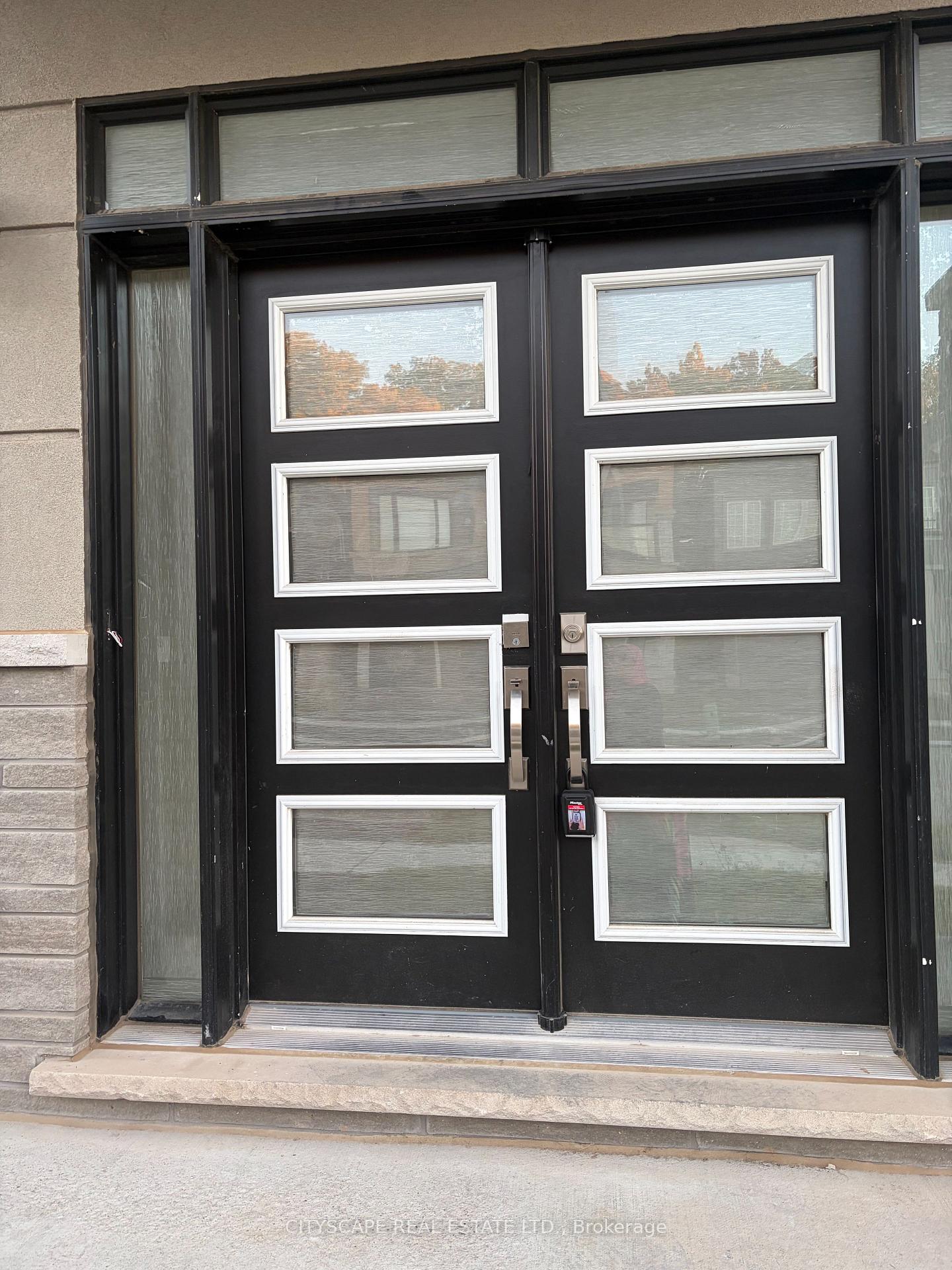 Photo 10 of 28 Mckernan Avenue, Brantford, Empire South — HOMEH