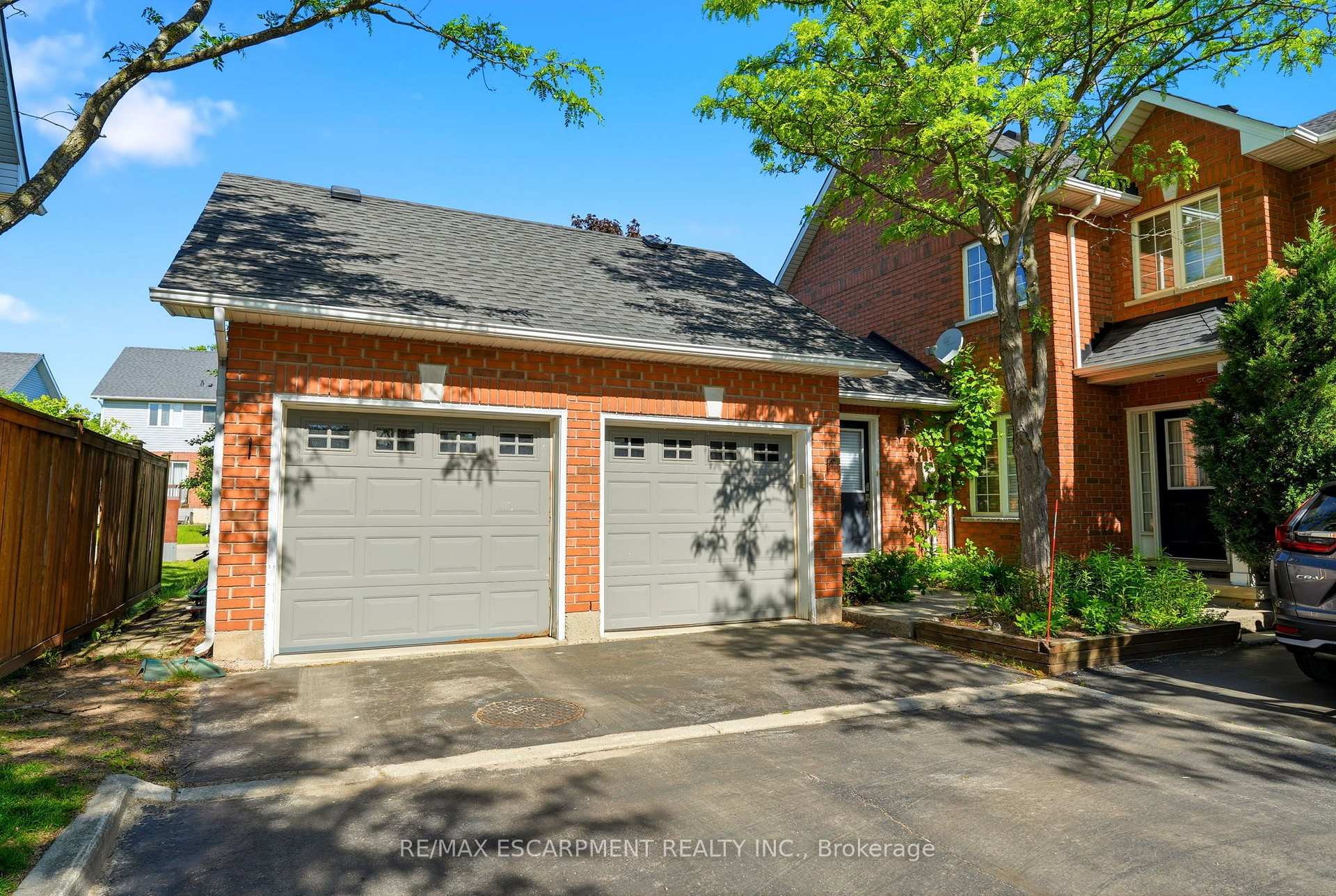 Photo 3 of Unit 7, 1745 Creek Way, Burlington, Uptown — HOMEH