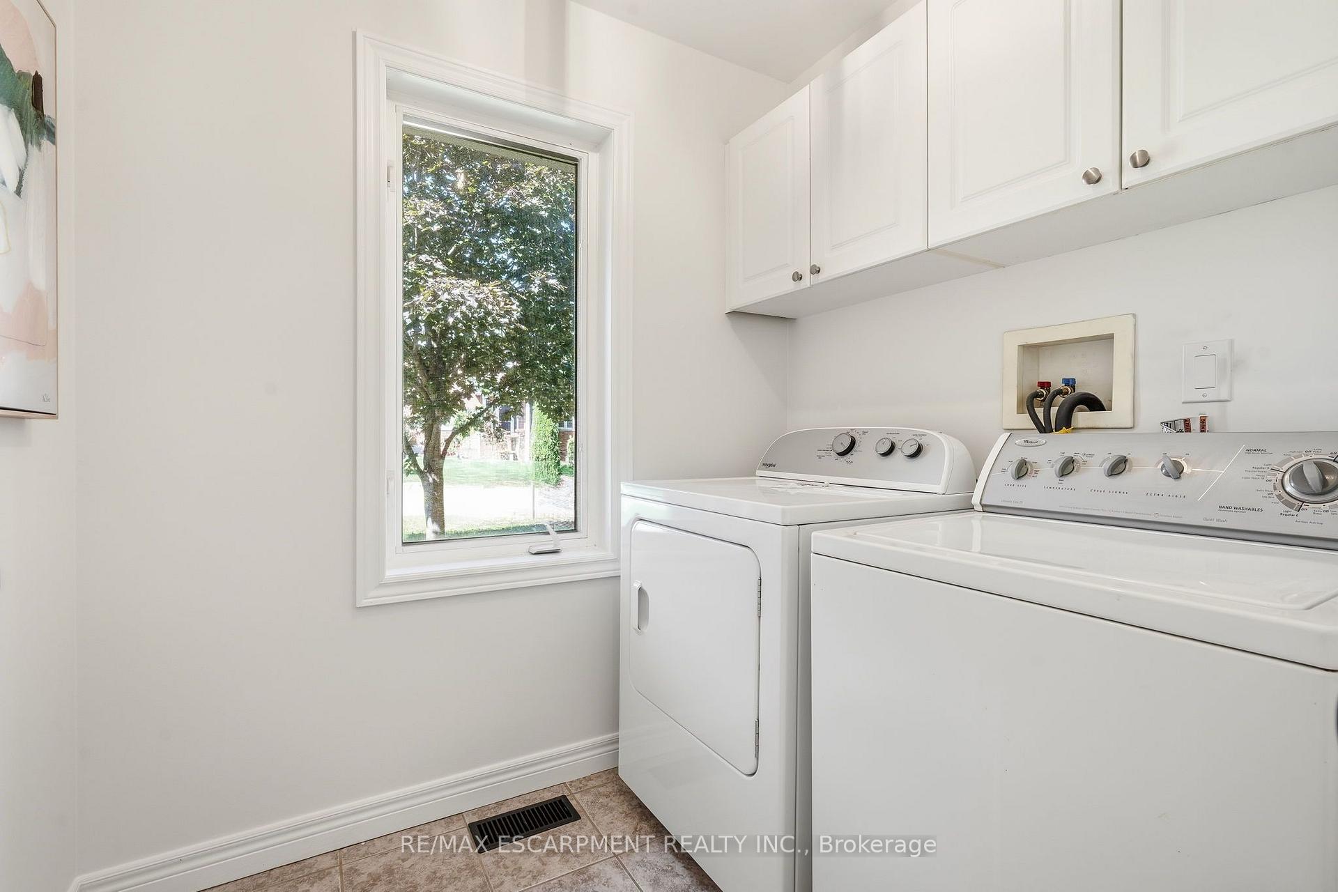 Photo 14 of Unit 7, 1745 Creek Way, Burlington, Uptown — HOMEH