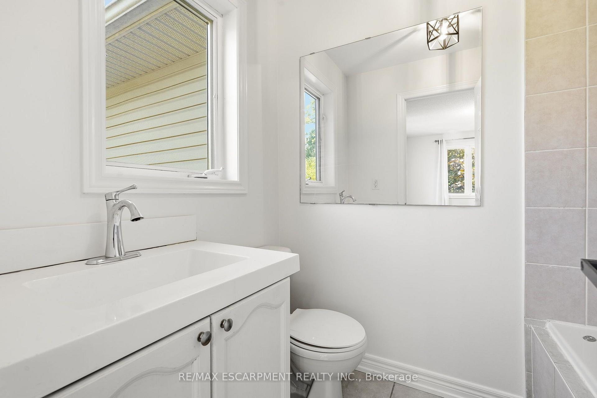 Photo 17 of Unit 7, 1745 Creek Way, Burlington, Uptown — HOMEH