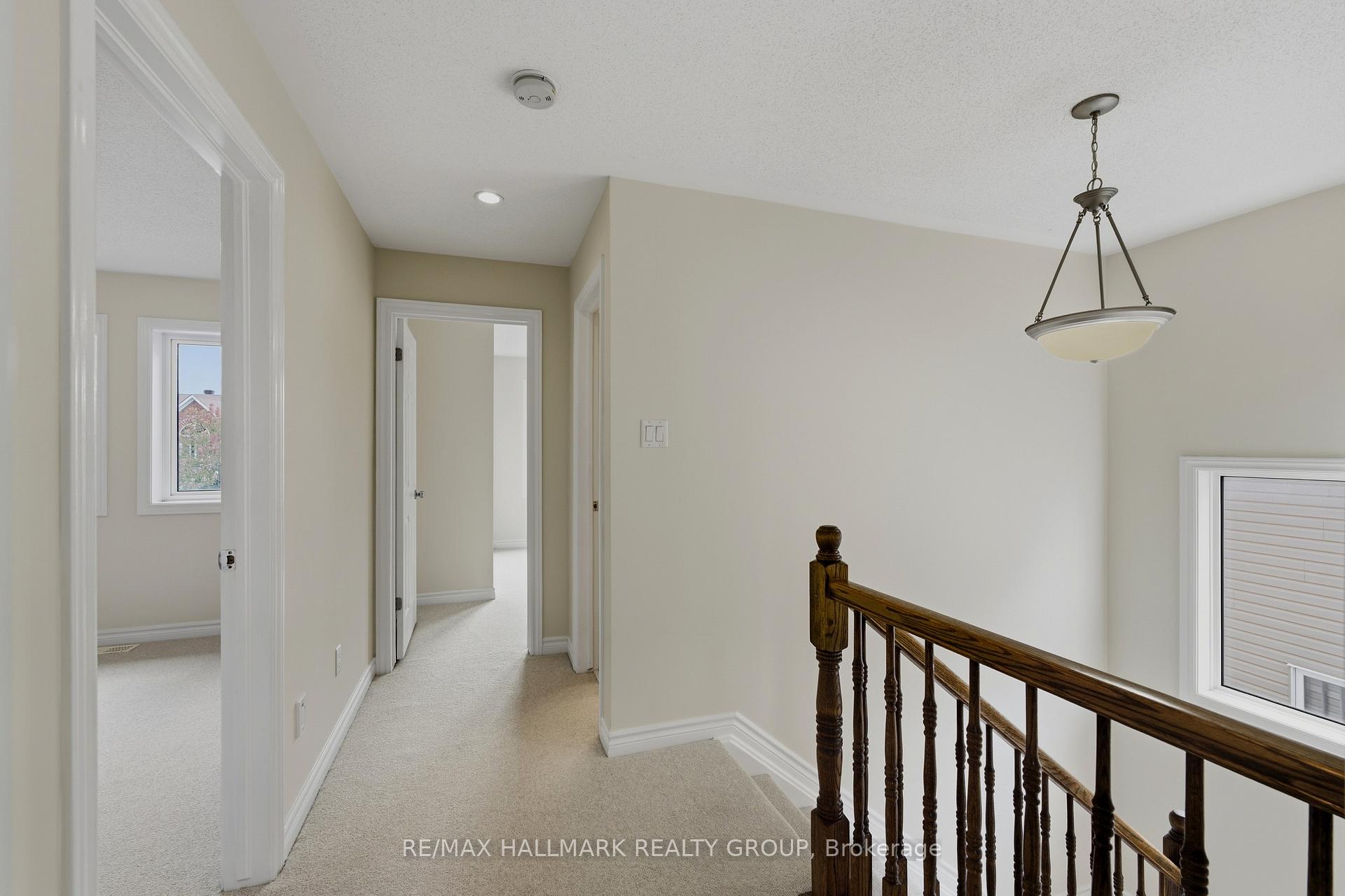 Photo 19 of 112 Akita Walk, Ottawa, Barrhaven - Strandherd — HOMEH