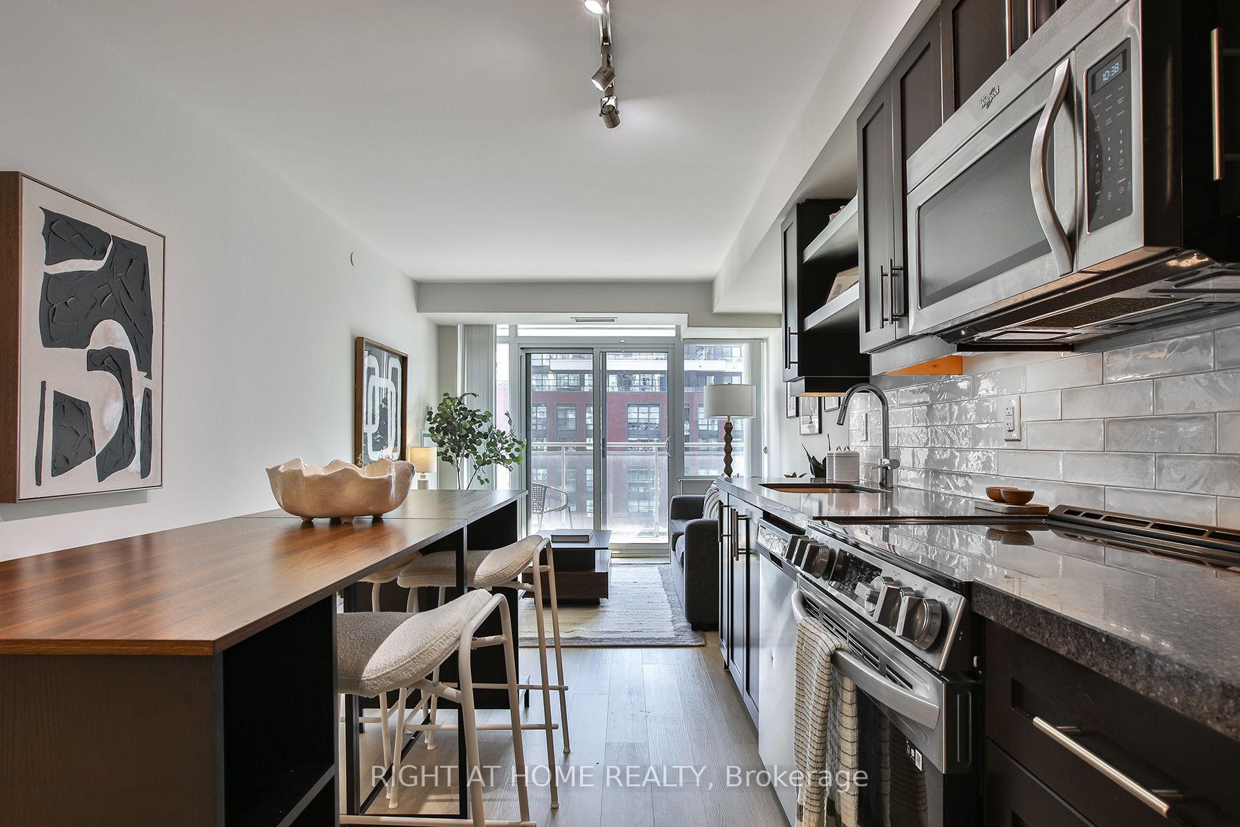 Photo 4 of Unit 1623, 525 Adelaide Street W, Toronto, Waterfront Communities — HOMEH