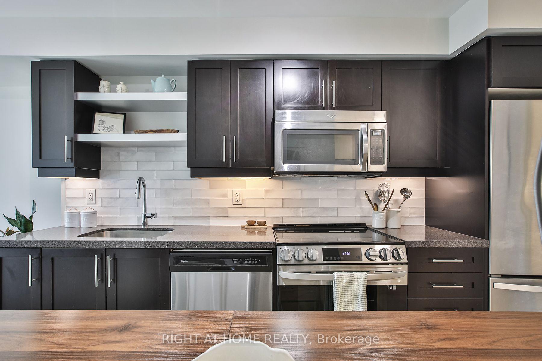 Photo 6 of Unit 1623, 525 Adelaide Street W, Toronto, Waterfront Communities — HOMEH