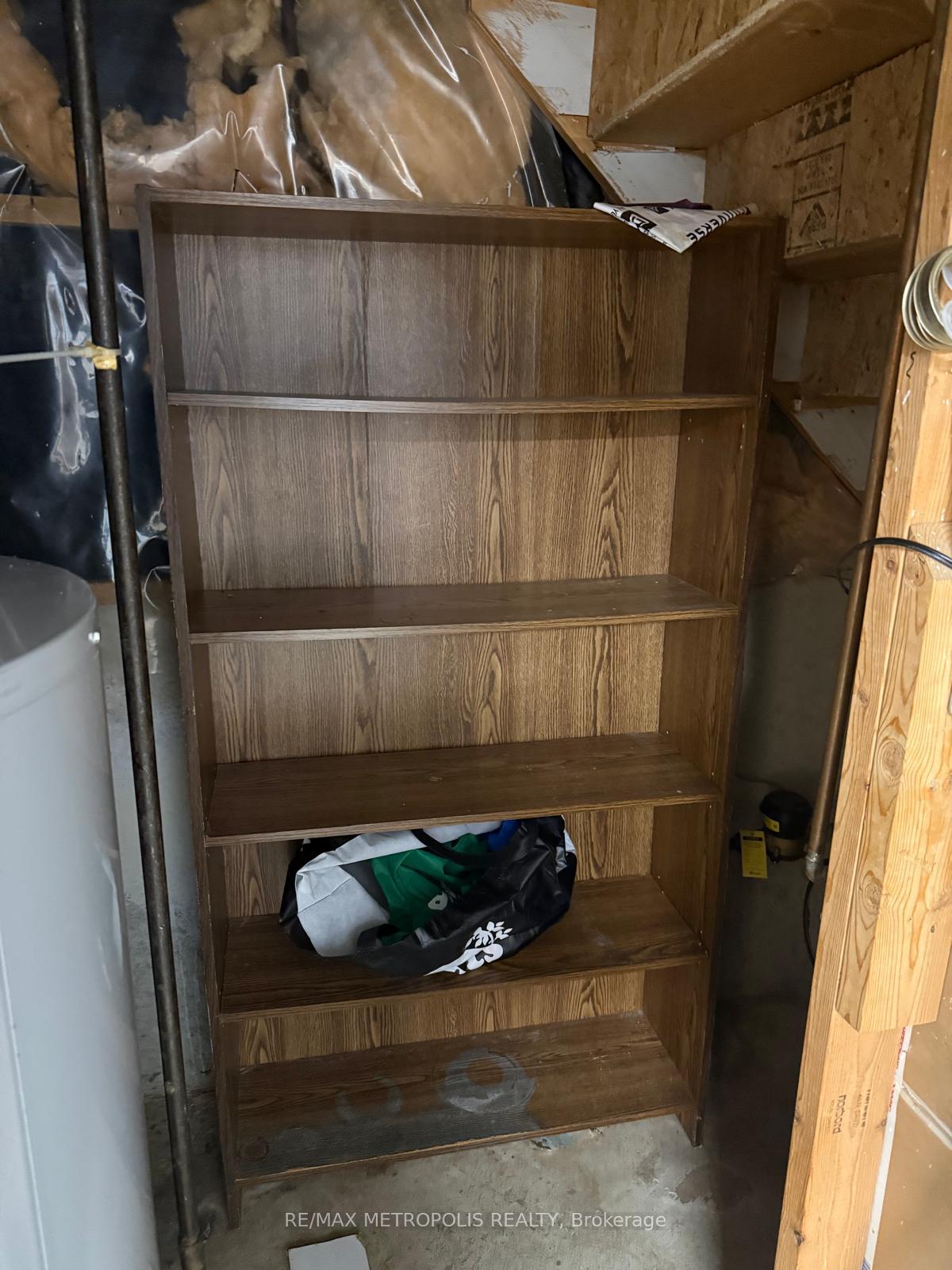 Photo 9 of Unit Basement, 116 Douglas Haig Drive, Markham, Middlefield — HOMEH